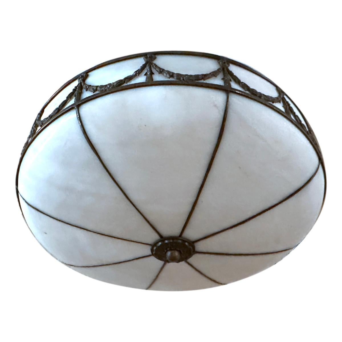Leaded Glass Light Fixture mediados del siglo XX en venta