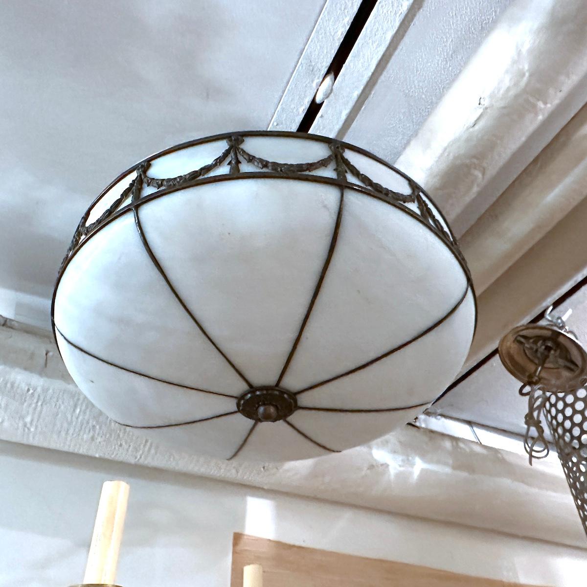 Leaded Glass Light Fixture Vidrio en venta