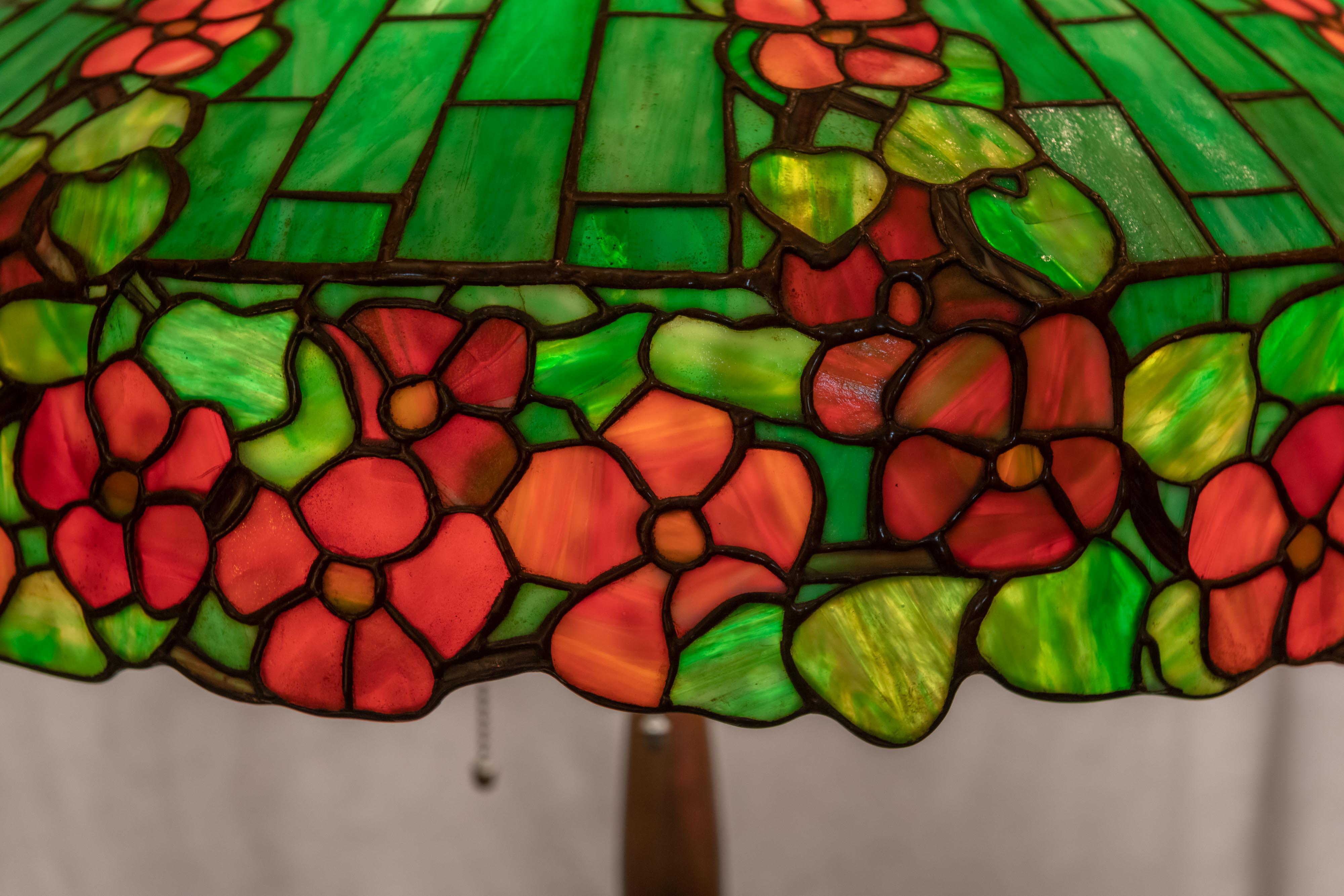 Art Nouveau Leaded Glass Table Lamp by Handel, circa 1905