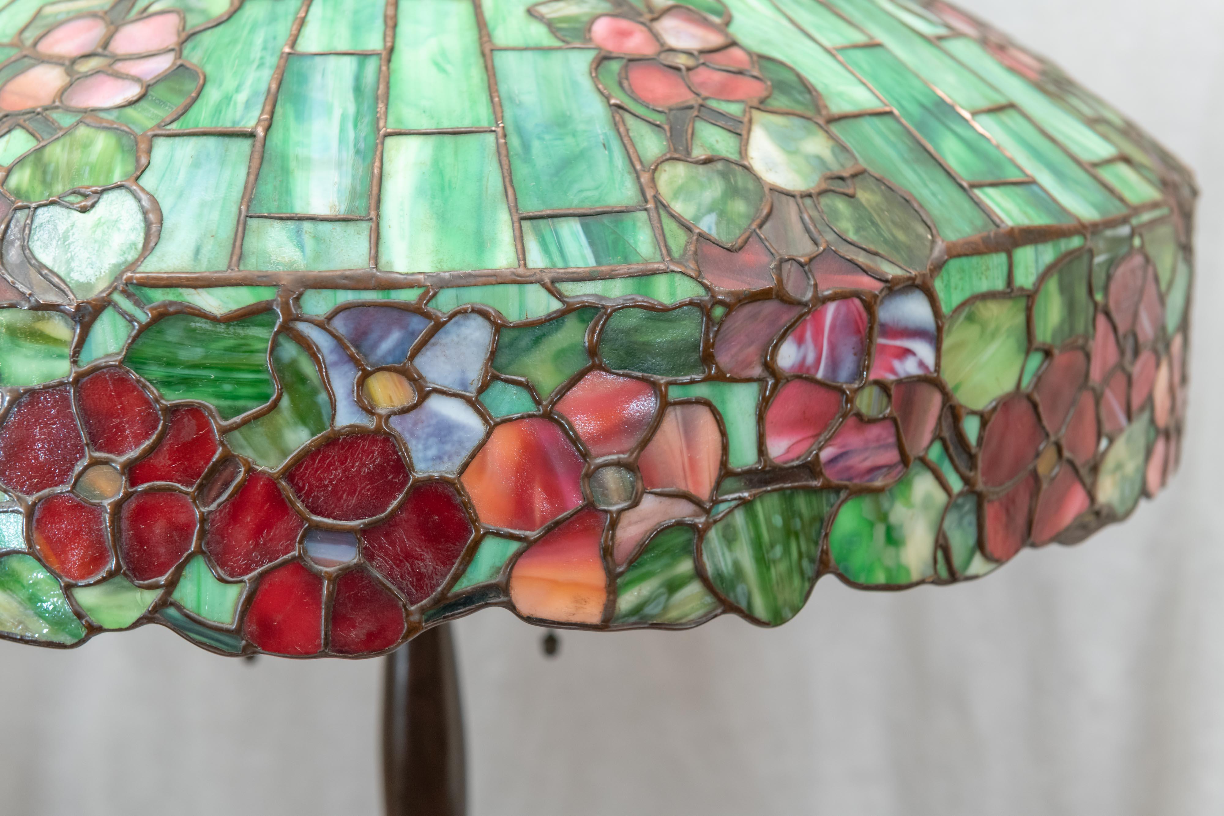 Hand-Crafted Leaded Glass Table Lamp by Handel, circa 1905