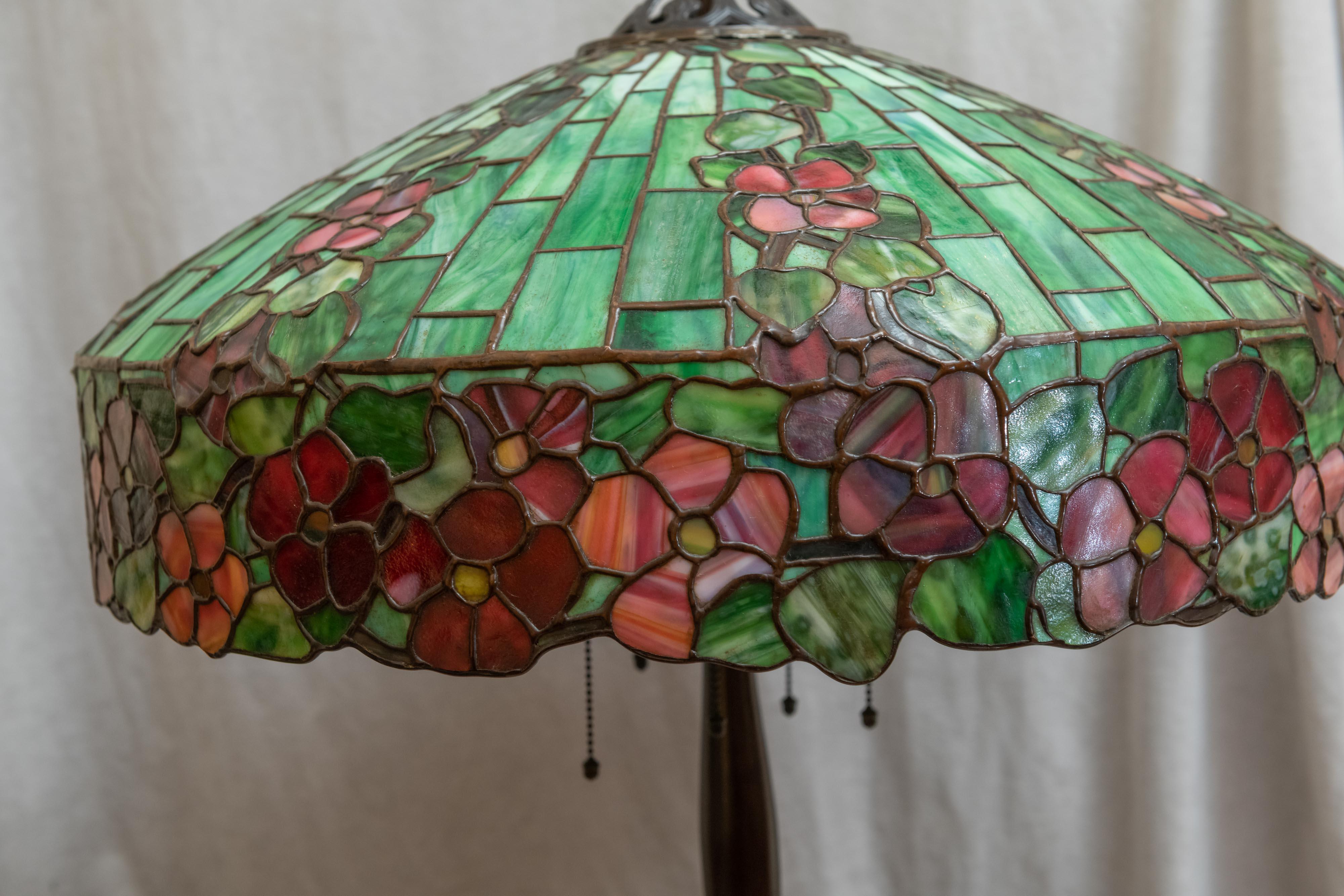 Leaded Glass Table Lamp by Handel, circa 1905 In Excellent Condition In Petaluma, CA