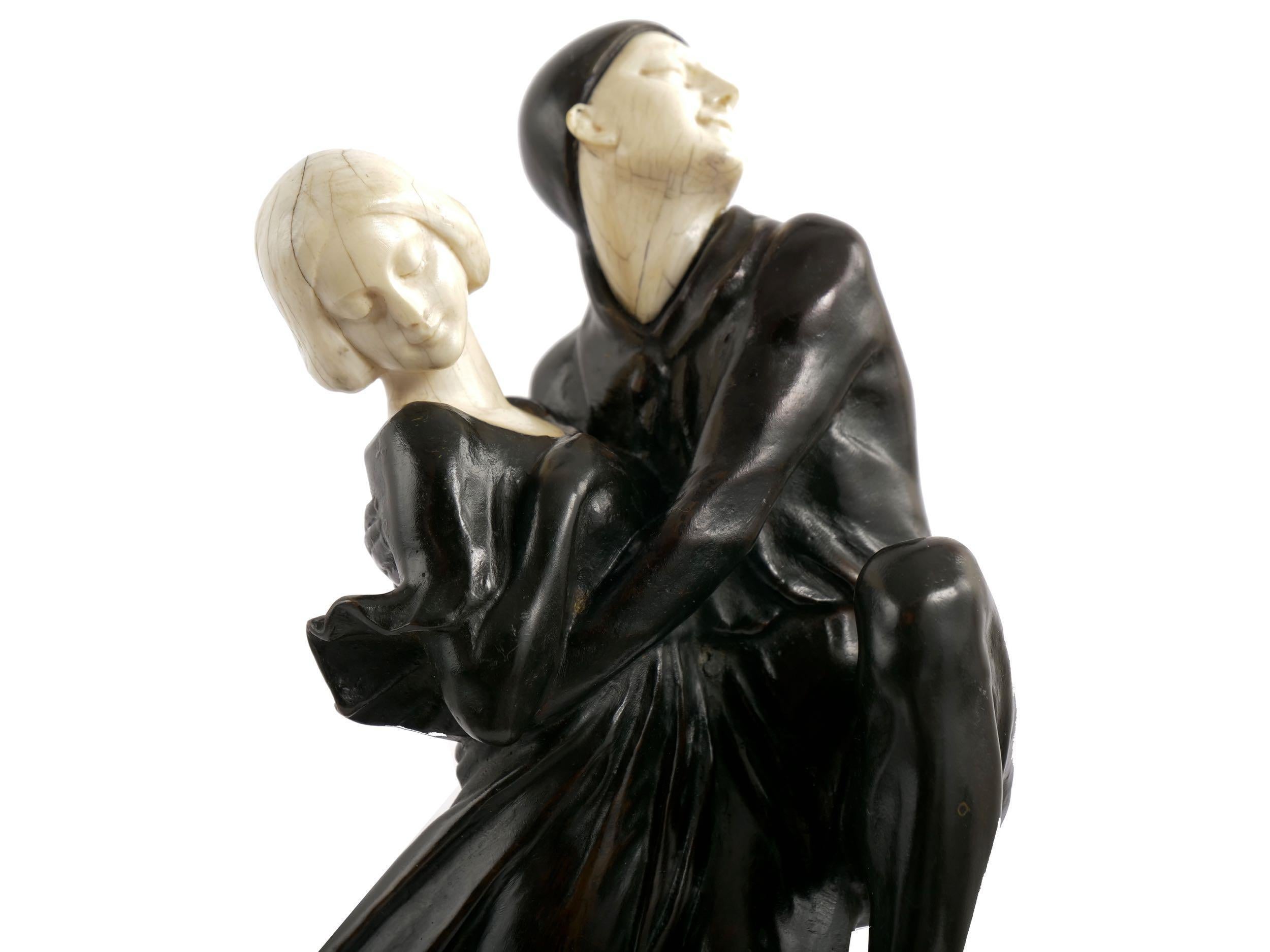 “Leading Pierrot” a Rare Art Deco French Bronze Sculpture by Peter Tereszczuk 2