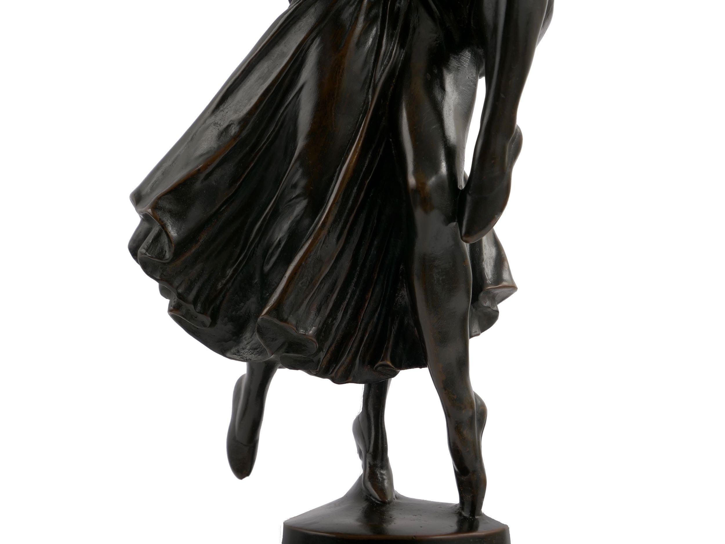 “Leading Pierrot” a Rare Art Deco French Bronze Sculpture by Peter Tereszczuk 3