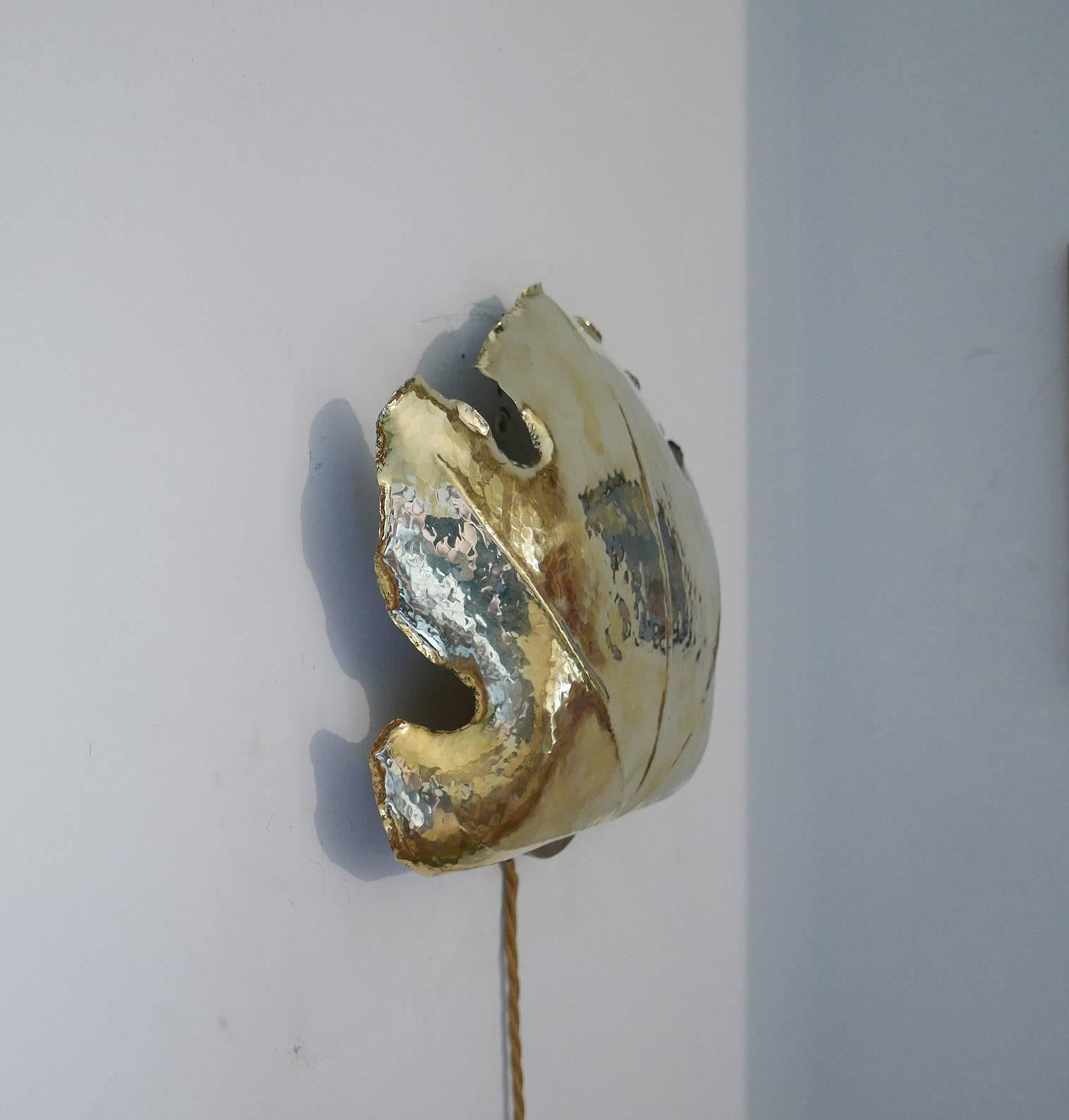 Mid-Century Modern Leaf Brass Wall Lamp, in the Style of Bottega Gadda, Milano, 1960s For Sale