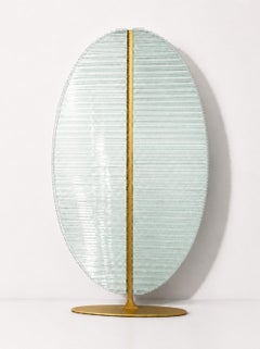 „Leaf Bronze Maxi“ – skulpturaler Standspiegel von GTG Design Couture