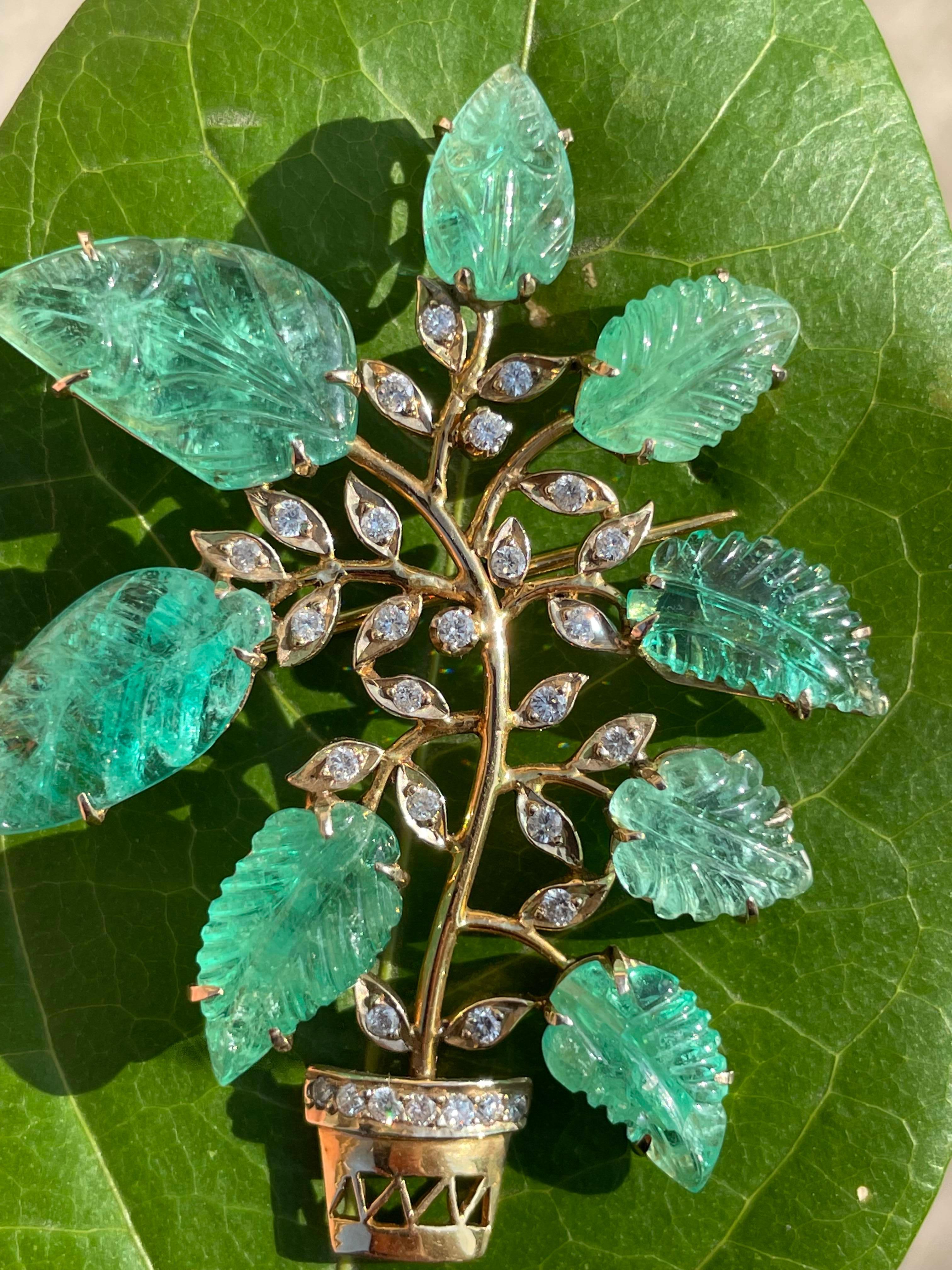 Carved 30 Carat Emerald Flower Pot Brooch with Diamonds in 18k Solid Yellow Gold For Sale 3