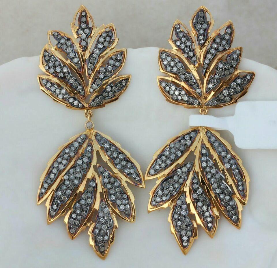 Orecchino pendente a forma di foglia Orecchino pendente con diamante Pave in oro 14k e argento 925 Diamante
Leggero, può essere indossato tutti i giorni

Informazioni aggiuntive:
Condit: Nuovo senza etichette: Un articolo nuovo di zecca, non usato e