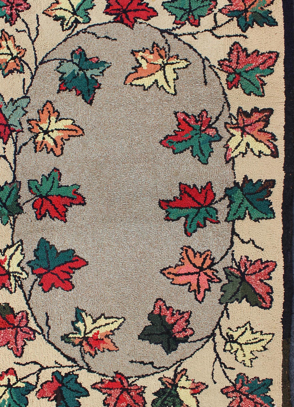 Vintage American hooked rug with leaf design, Keivan Woven Arts / rug S12-0305, country of origin / type: United States / Hooked, circa 1930

Ingenious in style, color and composition, the features in this spectacular, vintage American Hooked rug