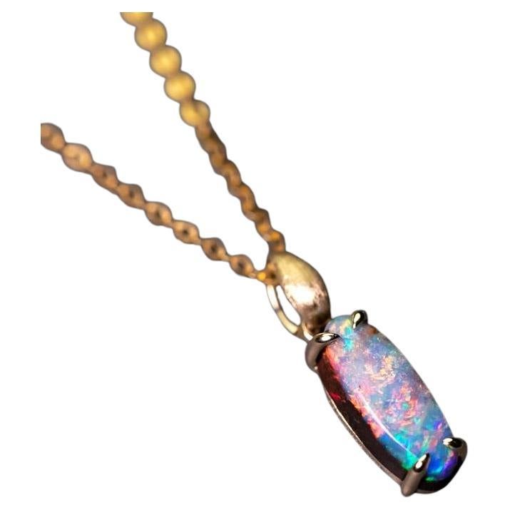 Collier avec pendentif en or jaune 14K et Opale de Boulder australienne Leaf Design en vente