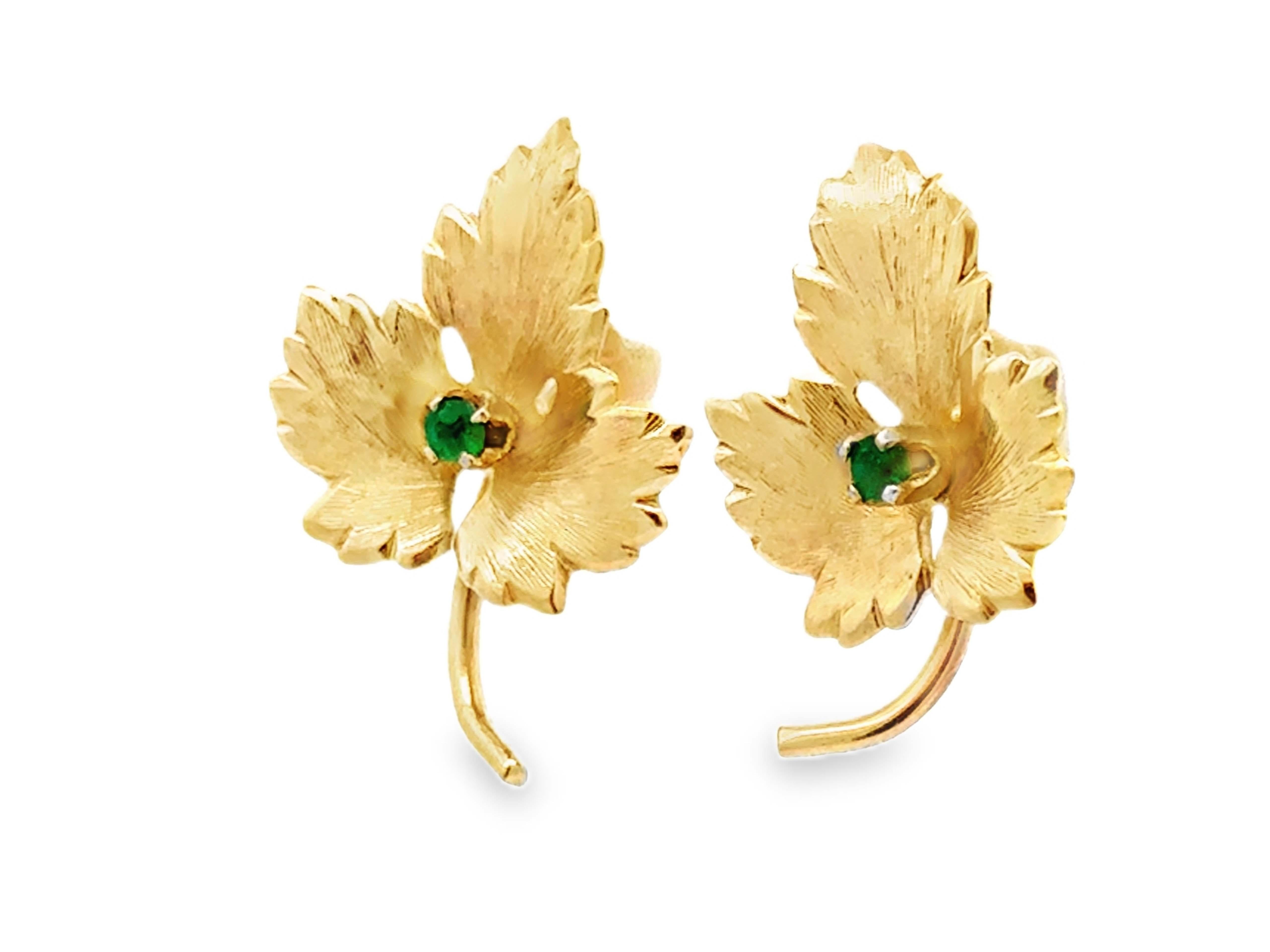 Round Cut Leaf Earrings Emerald Center 14k Yellow Gold For Sale