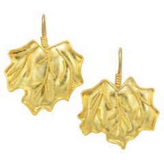 Leaf earrings in 22Karat gold