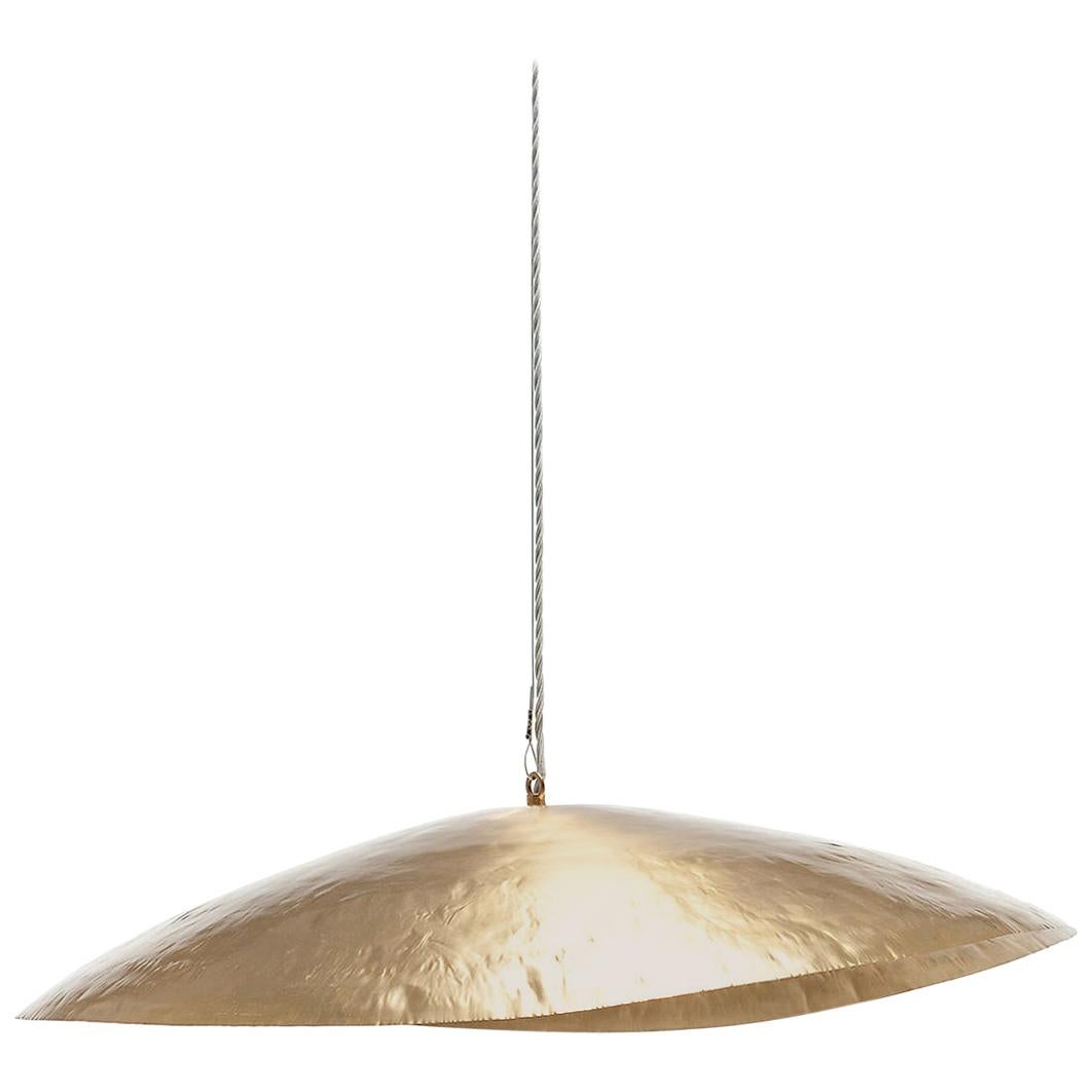 Suspension moyenne feuille d'or en laiton mat