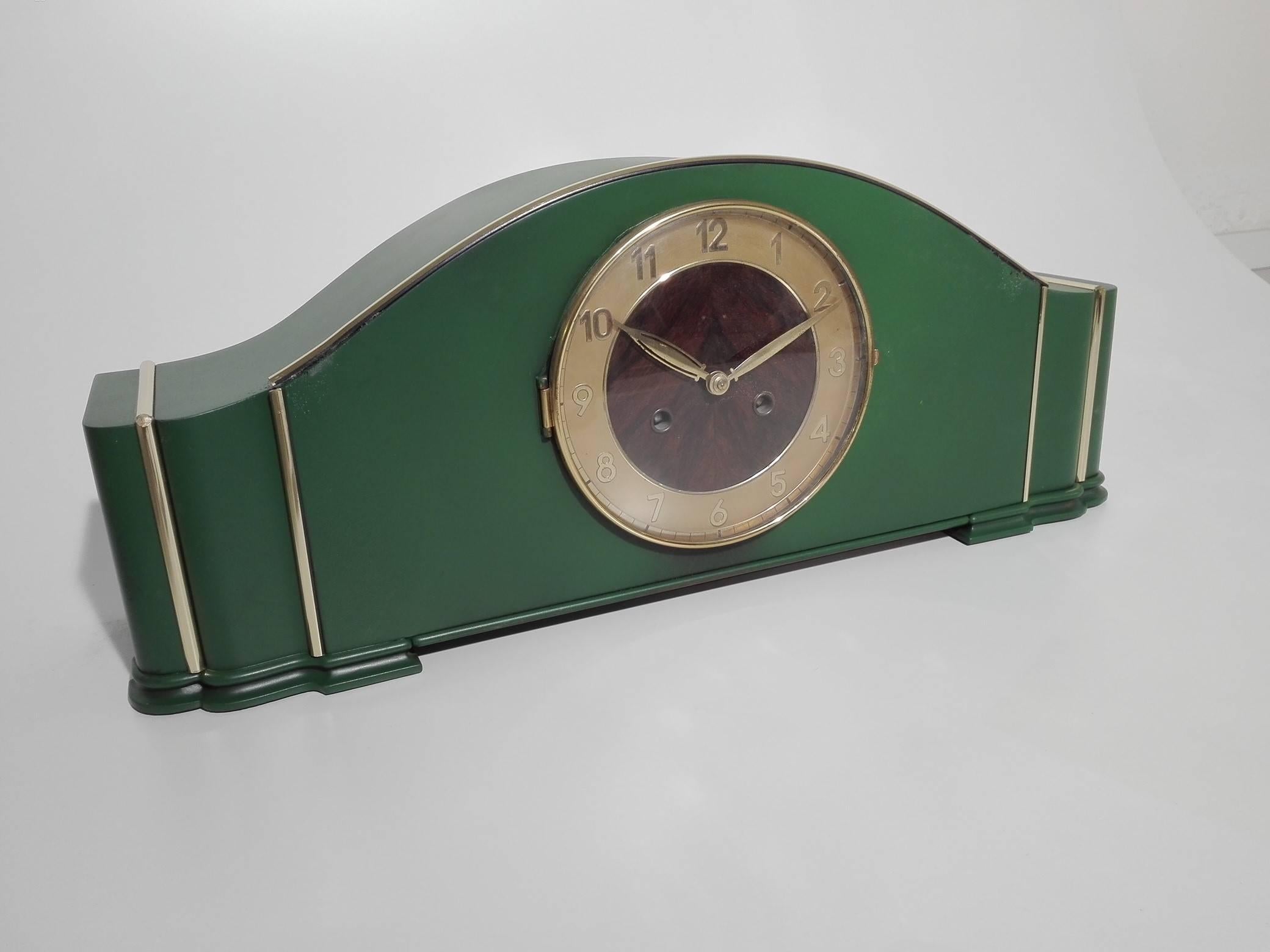 German Leaf Green Art Deco Desk Clock