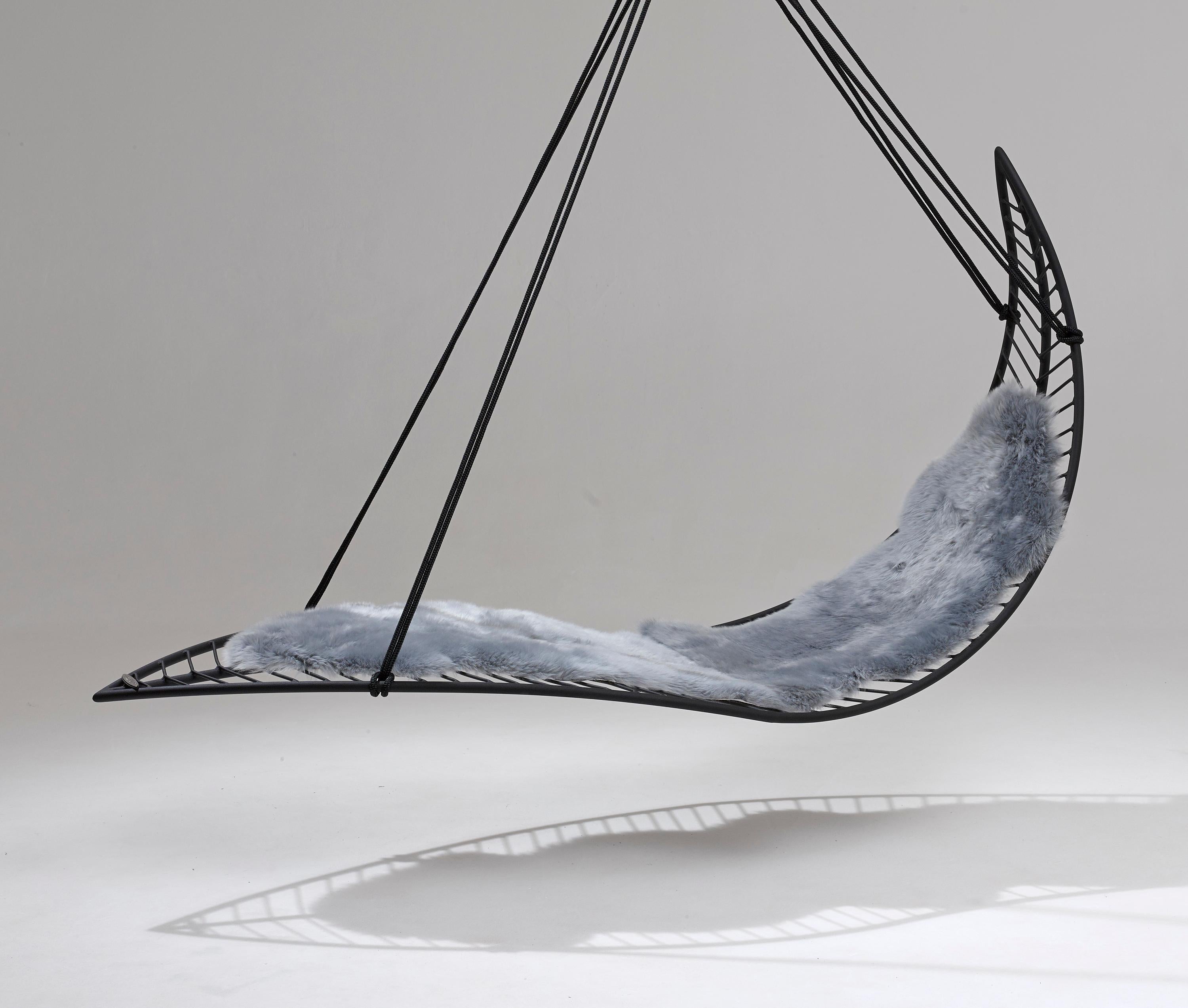 Leaf Hanging Swing Chair Modern Steel In/Outdoor 21st Century Base Legs White 5