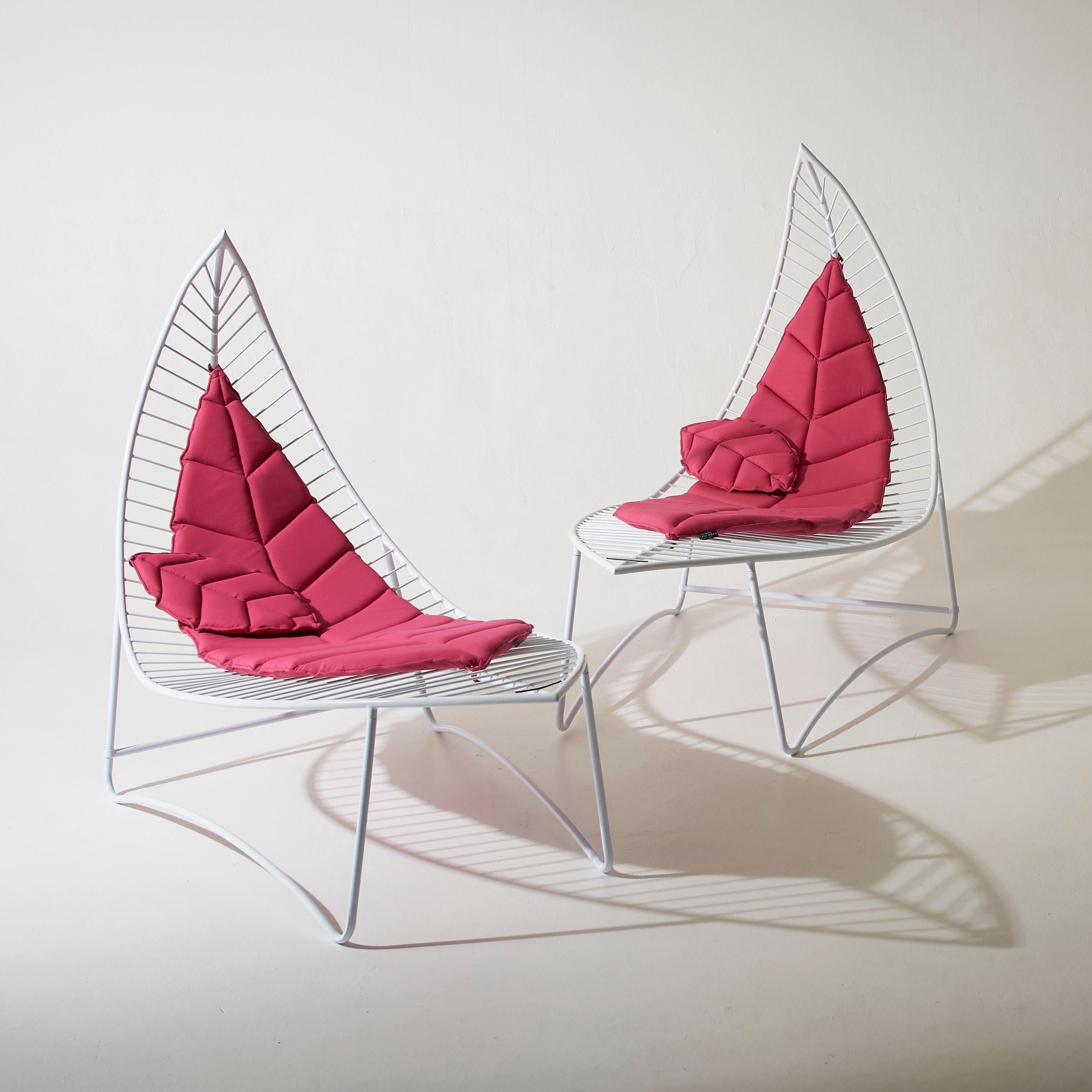 leaf shaped chair