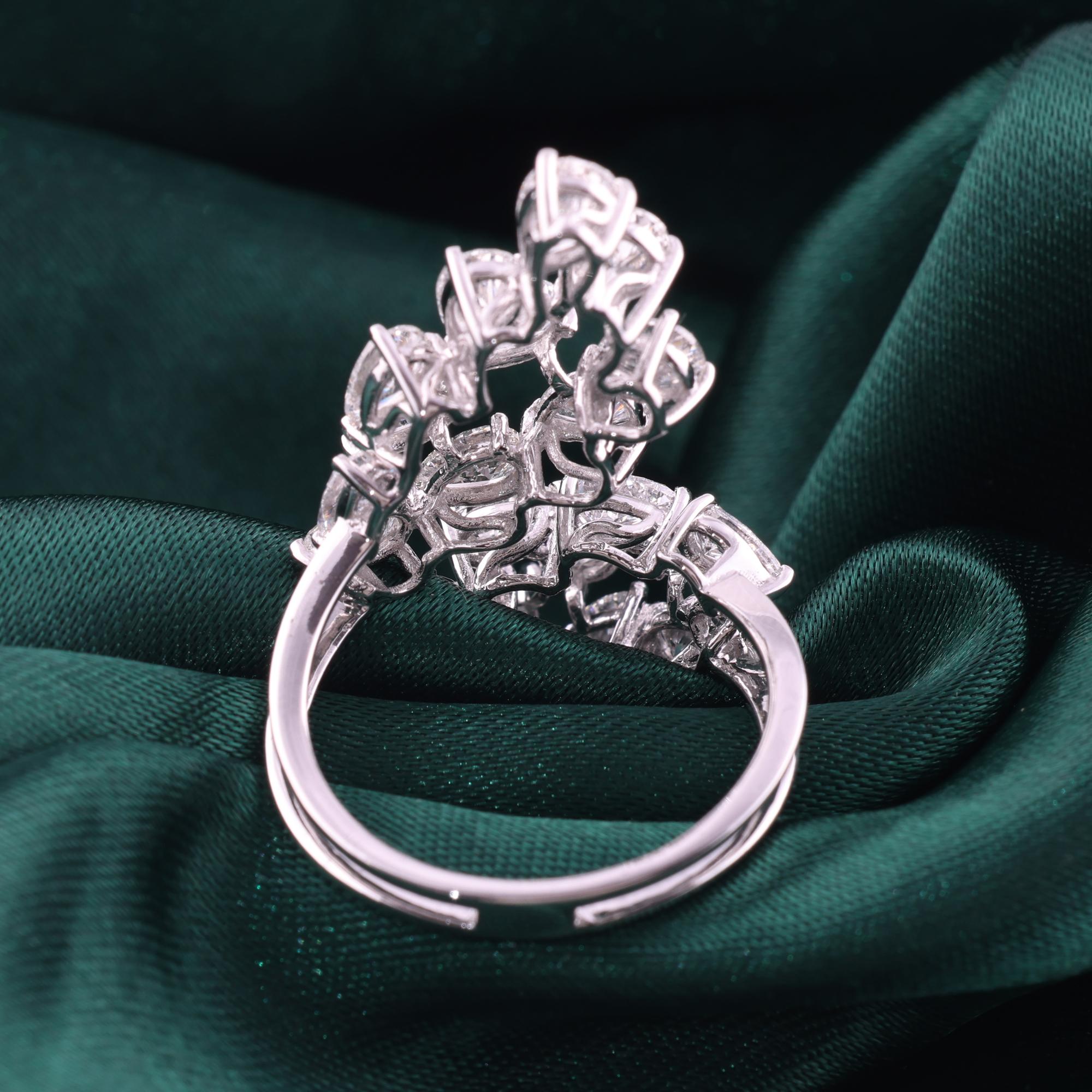 En vente :  Leaf Inspired Certified Diamond Cluster Open Bypass Ring 14K White Gold Jewelry 4
