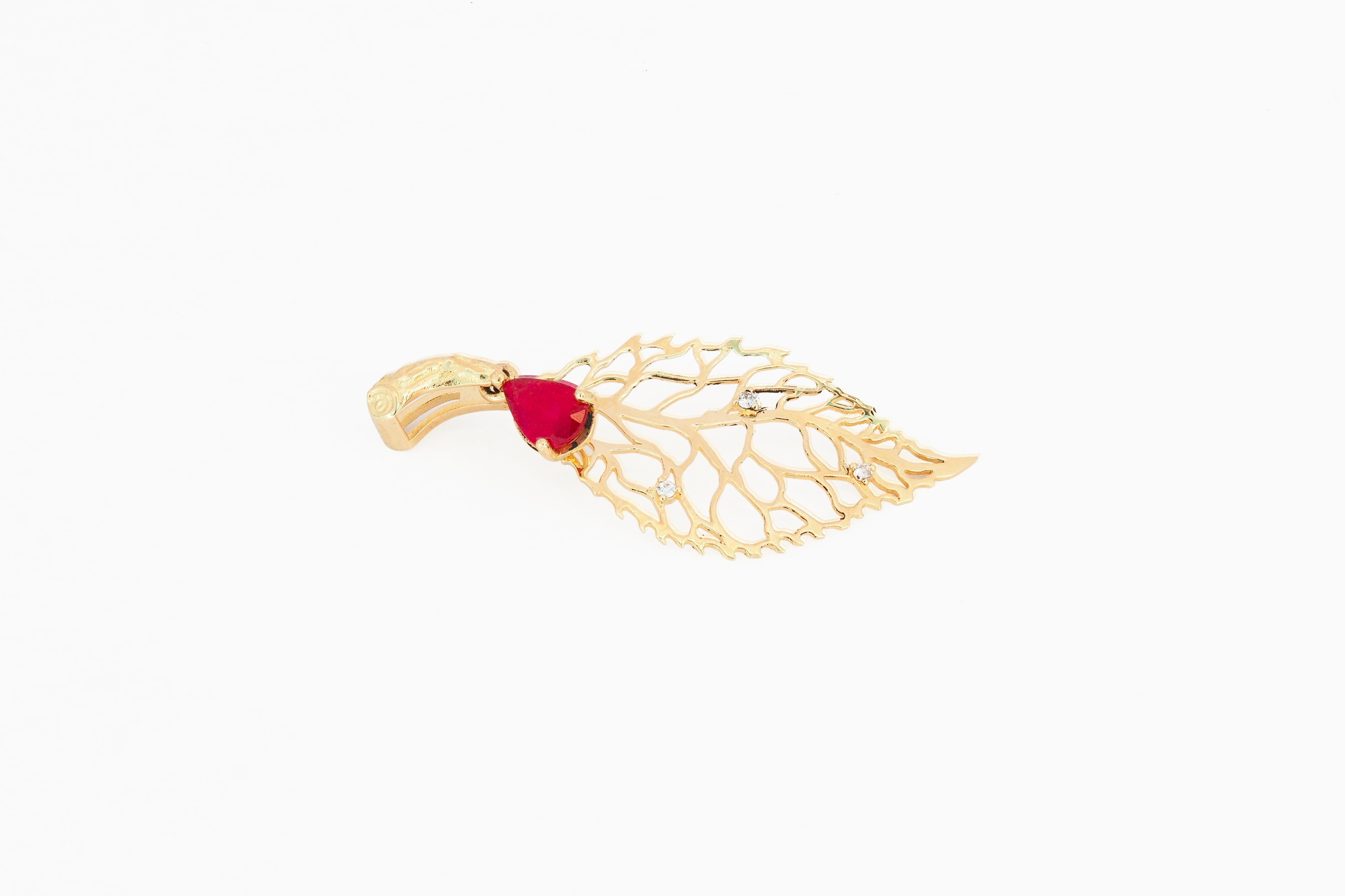 Leaf pendant with ruby and diamonds.  In New Condition For Sale In Istanbul, TR