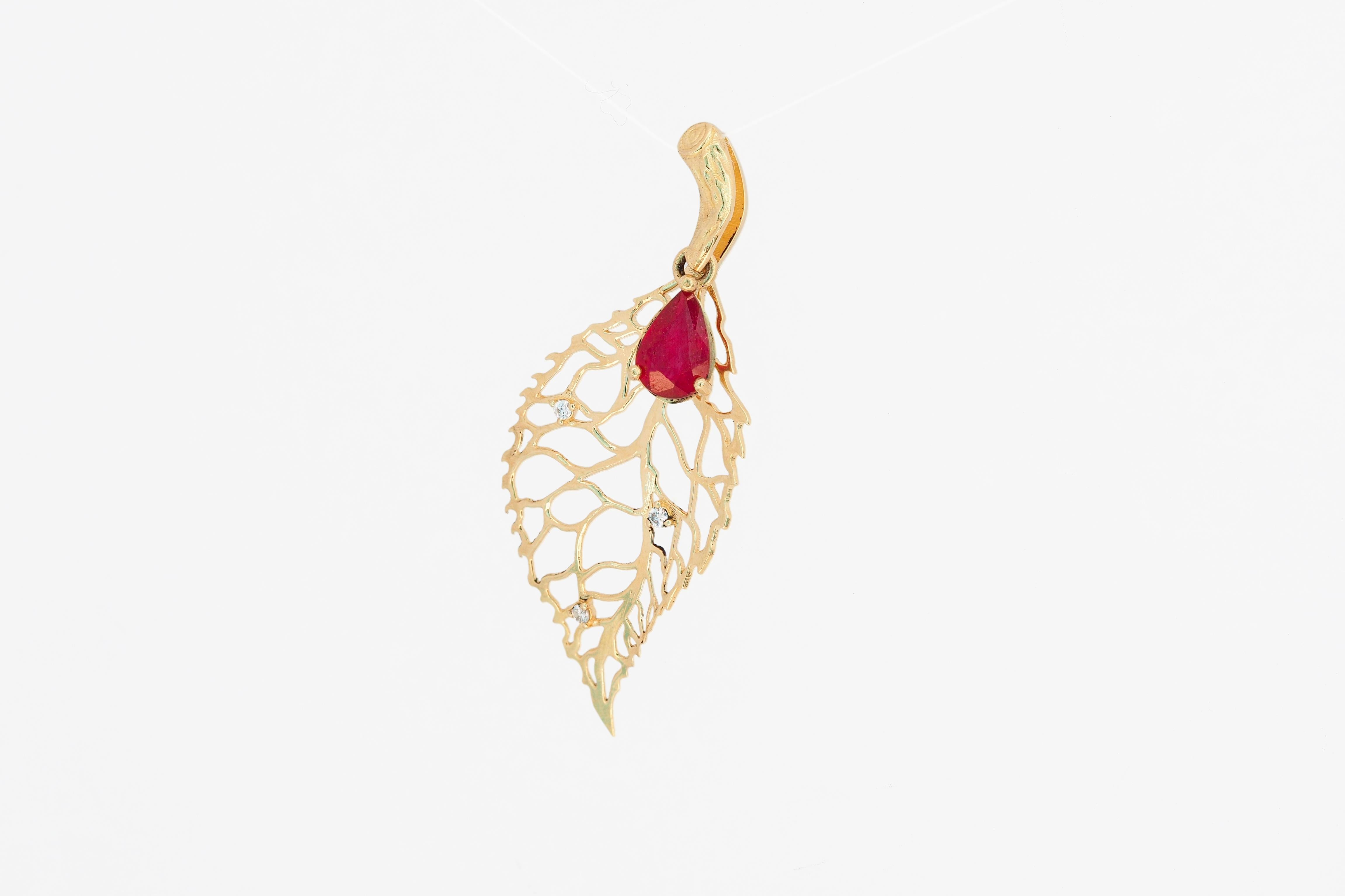 Women's Leaf pendant with ruby and diamonds.  For Sale