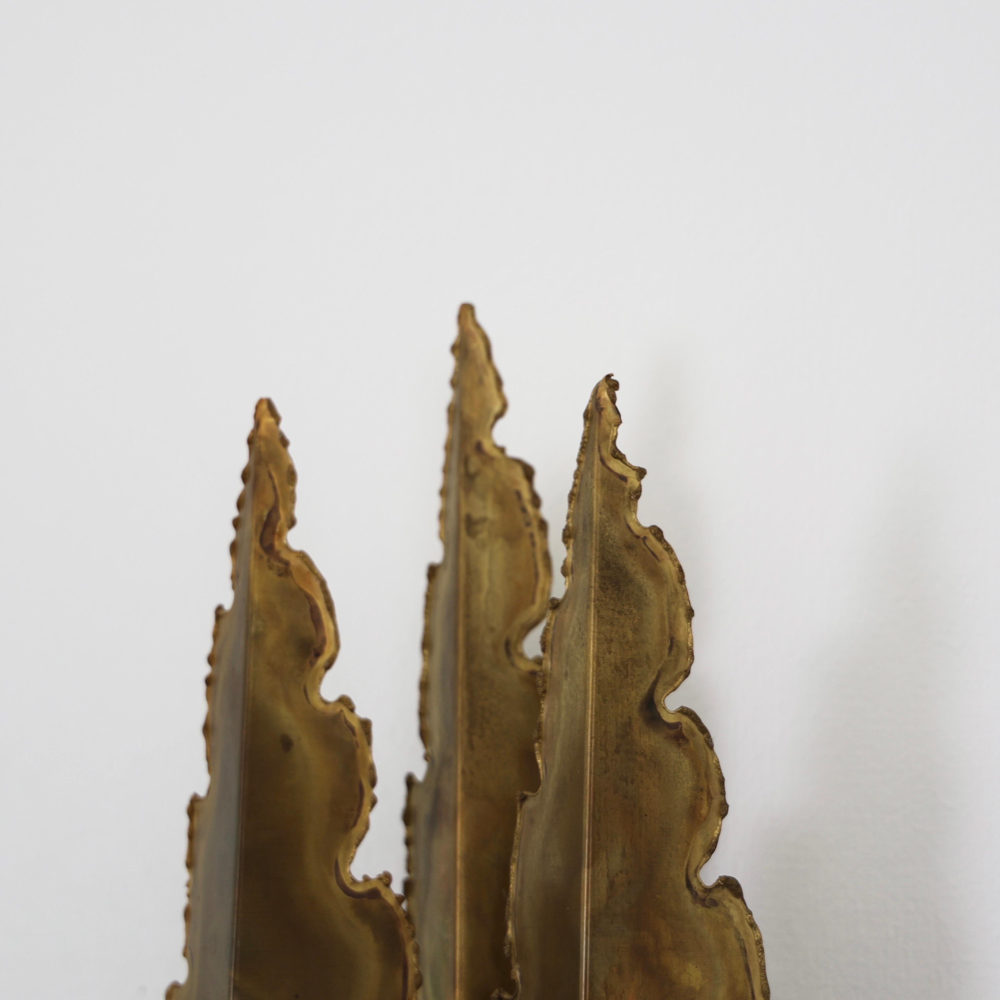 Mid-20th Century Leaf-Shaped Brass Wall Lamp by Svend Aage Holm Sorensen, 1960s, Denmark For Sale