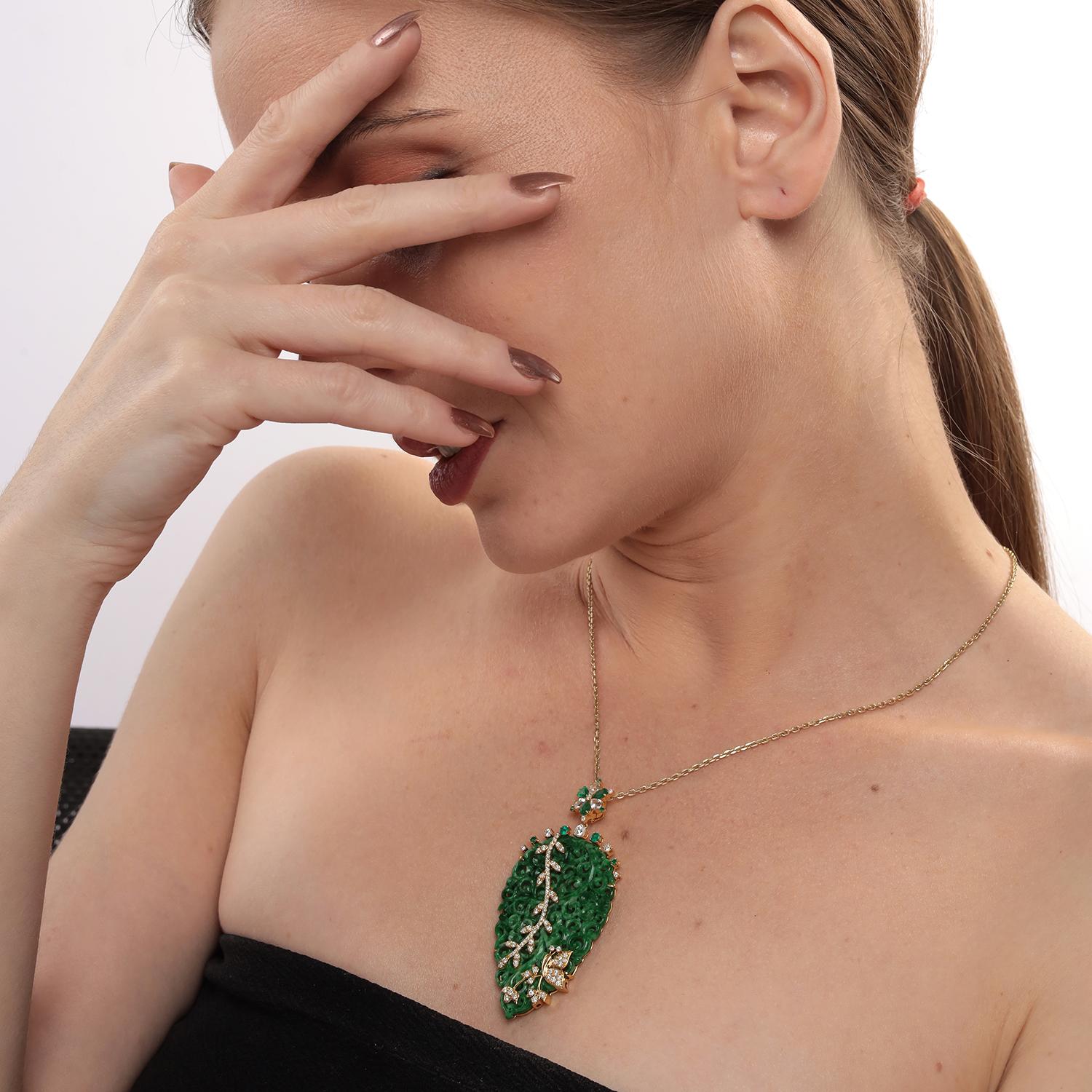 18KT:5.530g,D:0.91ct, Emer:0.61ct,Jade:22.65ct,Sapp:0.53ct, 66X30