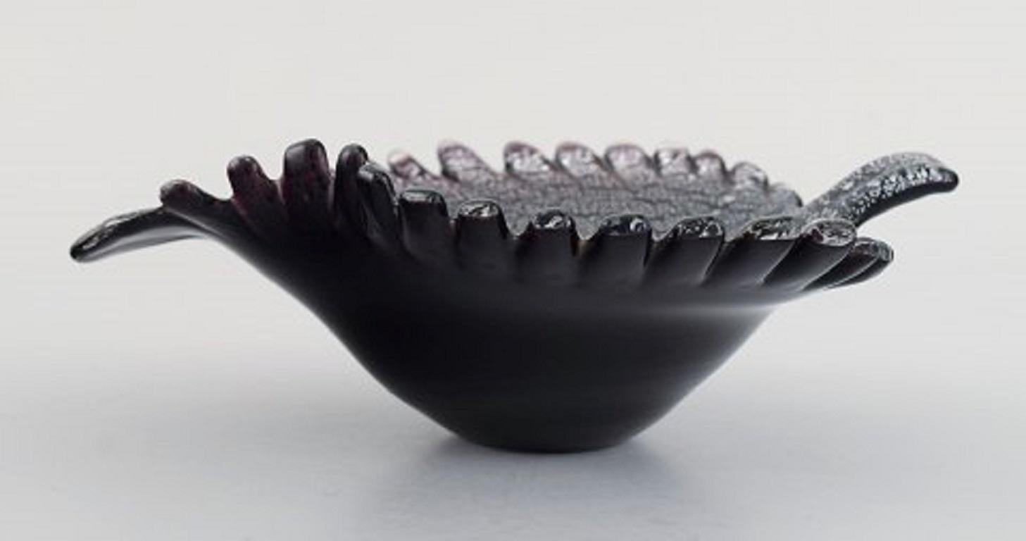 Leaf-Shaped Murano Bowl in Black and Silver Colored Mouth-Blown Art Glass In Excellent Condition For Sale In Copenhagen, DK