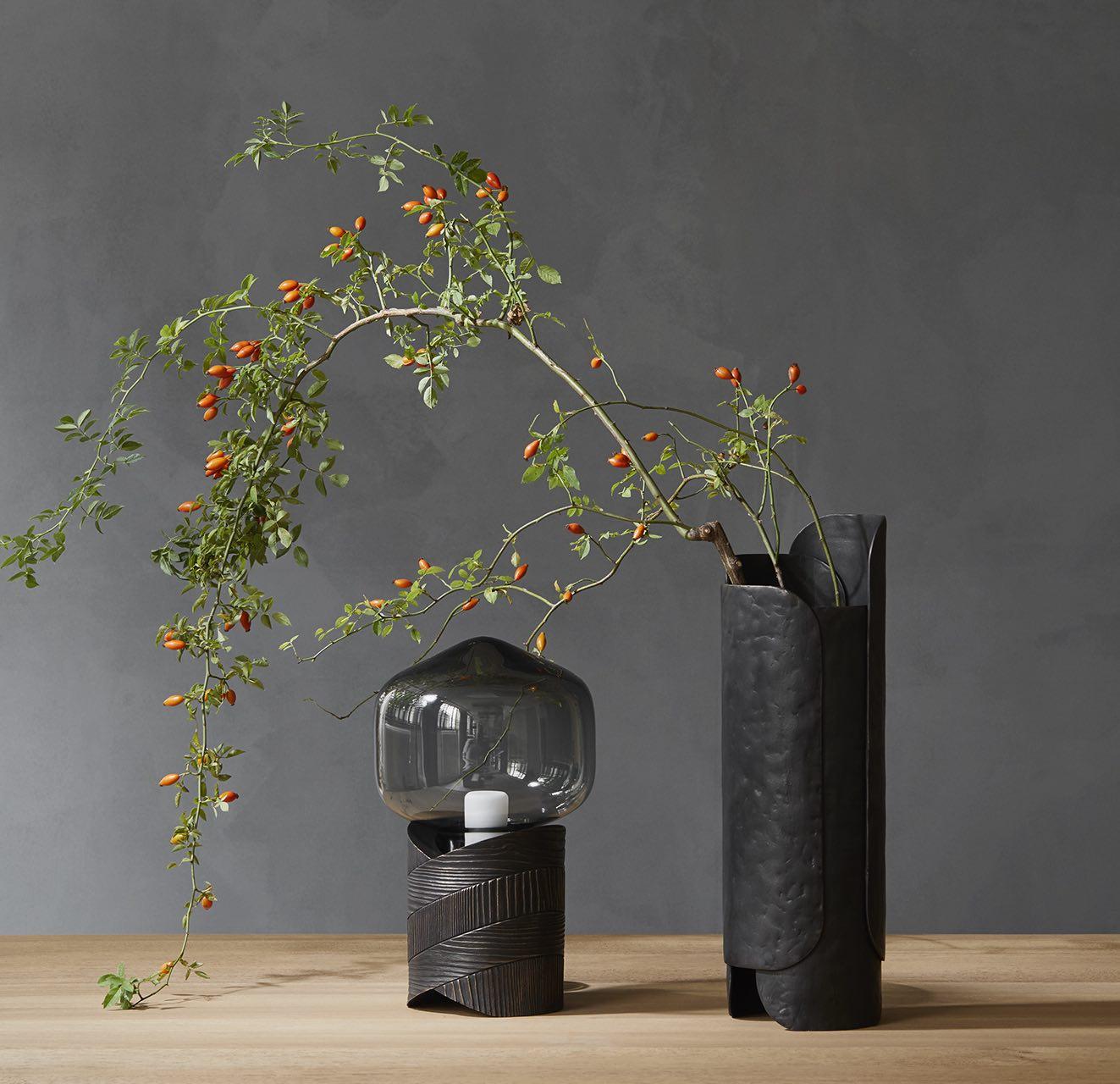 French Leaf Short Vase Design by Dan Yeffet for Collection Particuliere For Sale