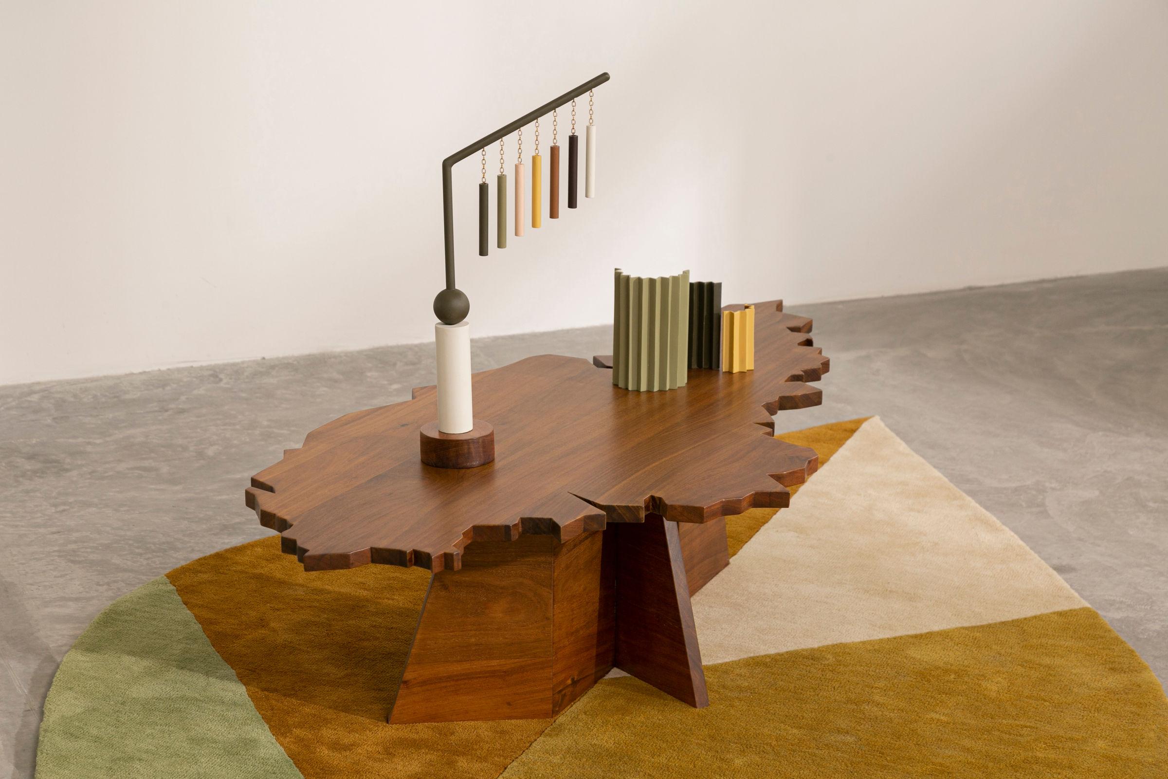 Postmoderne Table à feuilles - Depression tropicale, table basse post-moderne organique en bois. en vente