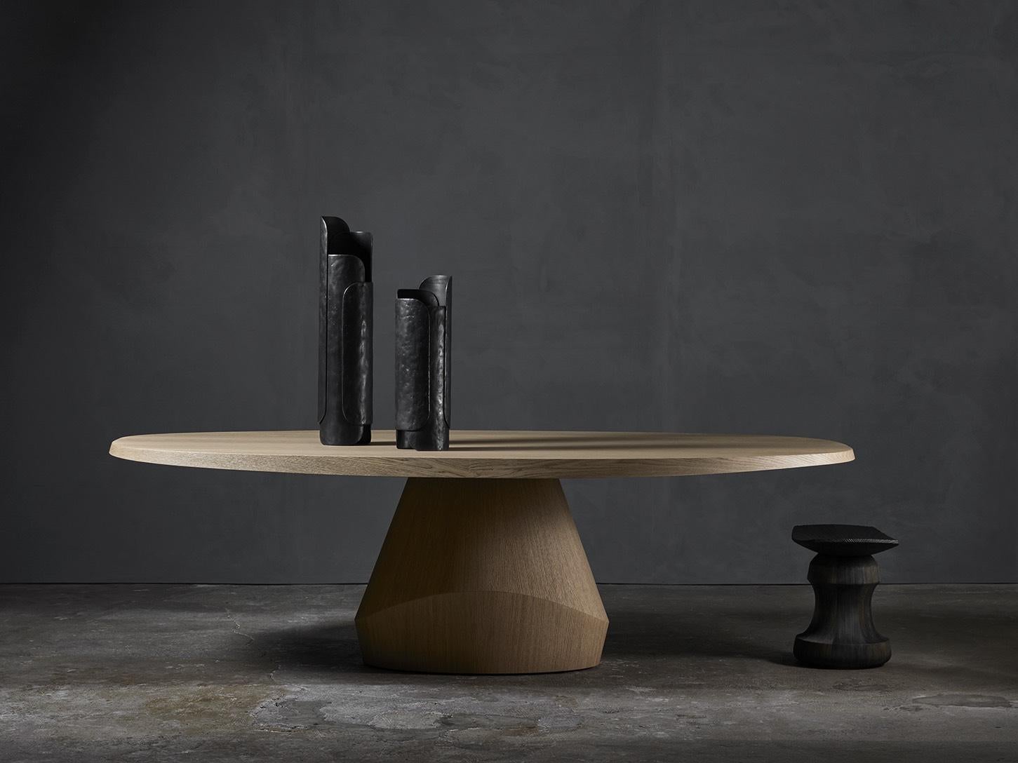 Leaf Tall Vase Designed by Dan Yeffet for Collection Particuliere In New Condition For Sale In Dubai, AE