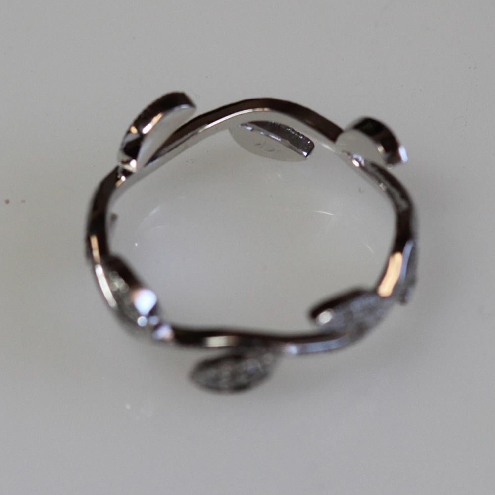 Contemporary Leaf, Vine Diamond Ring, Band, 18 Karat White Gold Millgrain For Sale