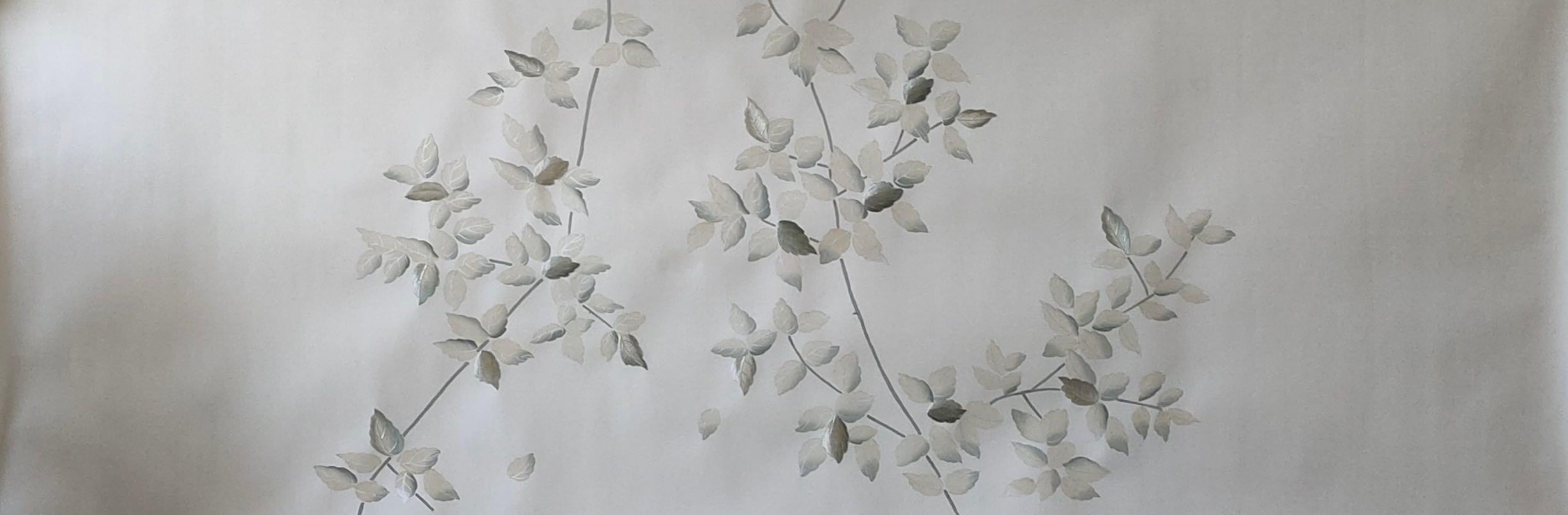 Se ami l'aspetto della carta da parati De Gournay ma non il suo prezzo, questa è la soluzione che fa per te. 

Le varianti di colore presenti in questa sezione presentano le nostre ultime novità, che possono essere applicate a qualsiasi disegno e