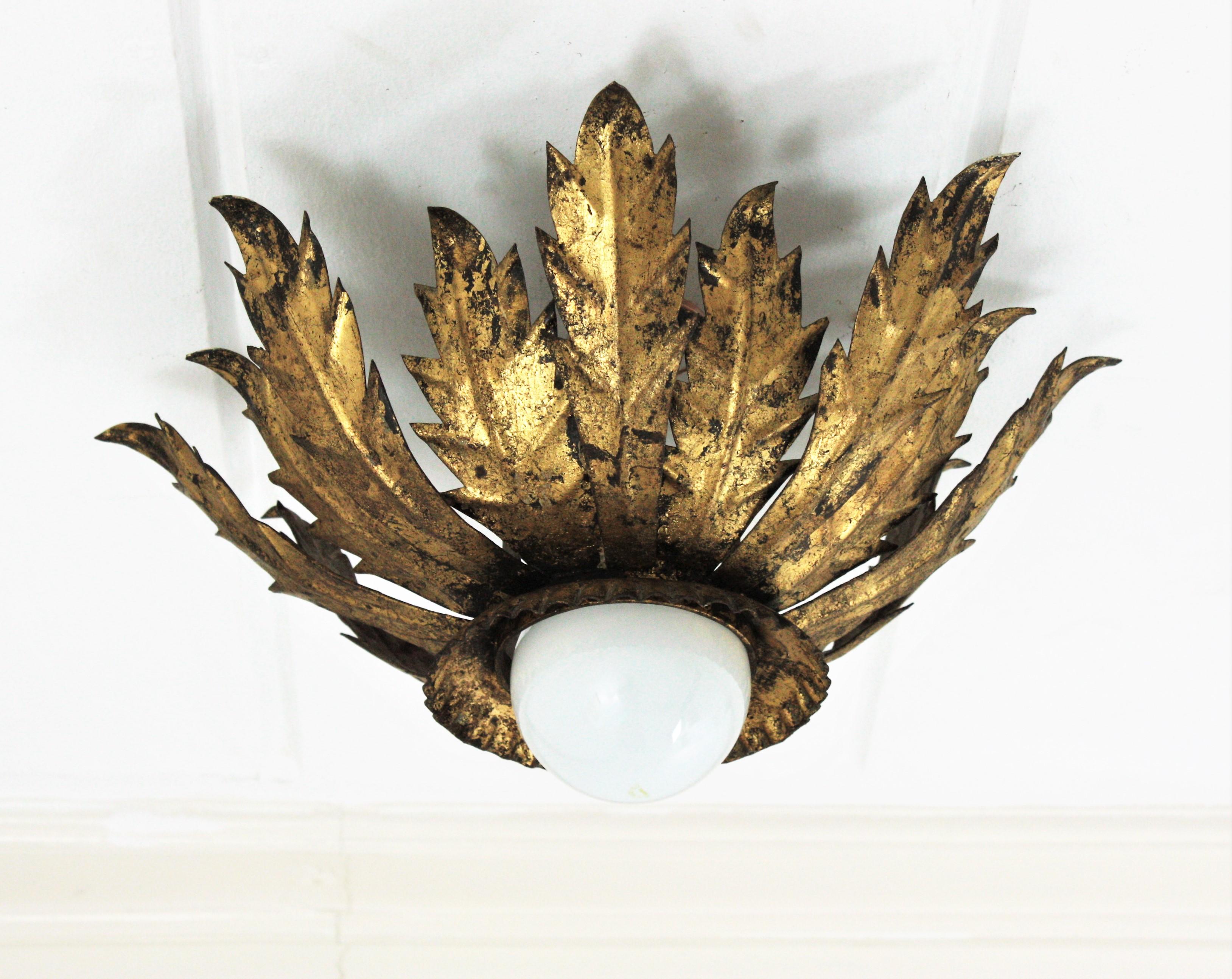 Leafed Crown Sunburst Light Fixture in Gold Gilt Metal For Sale 2