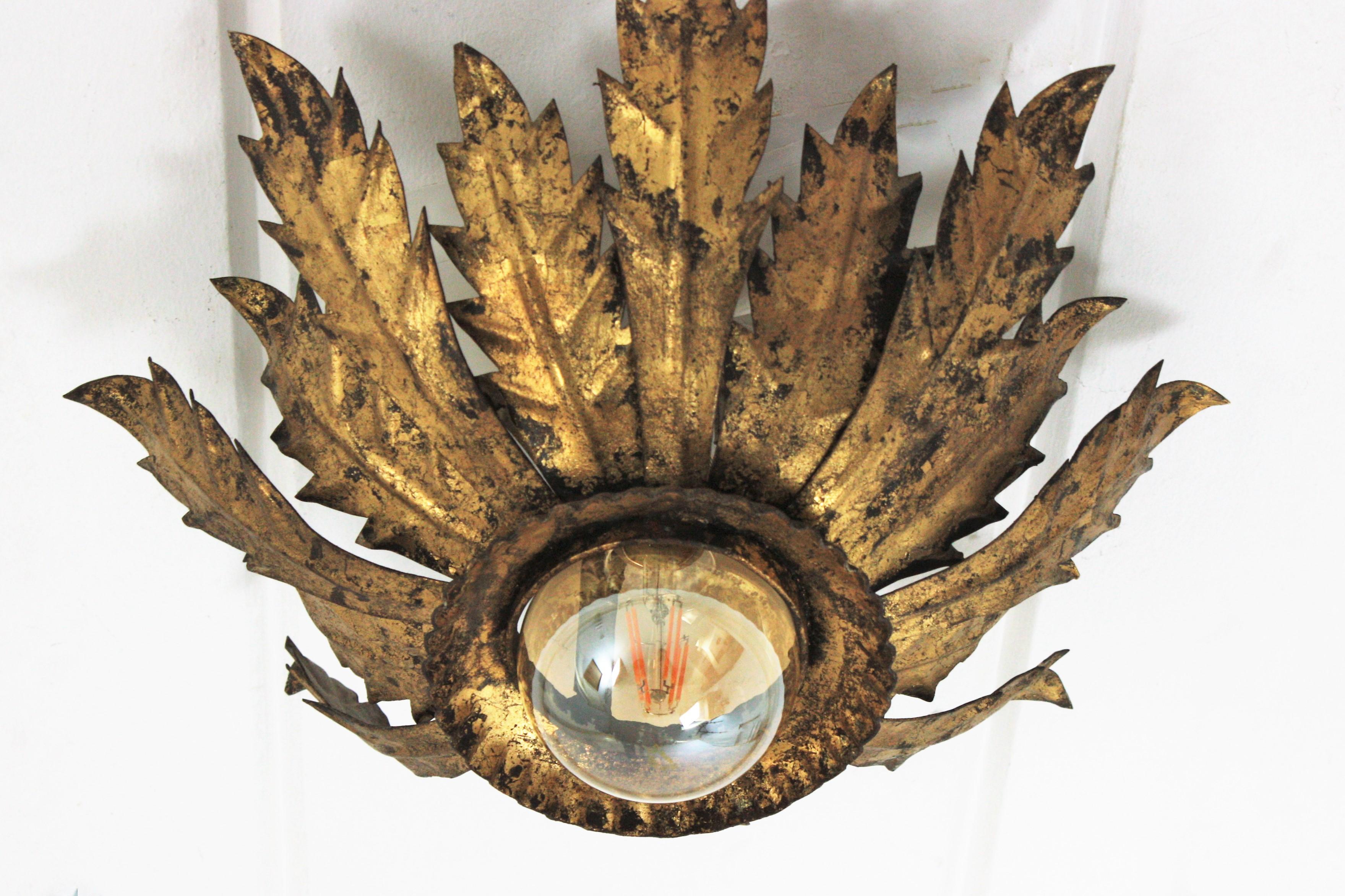 Leafed Crown Sunburst Light Fixture in Gold Gilt Metal For Sale 10