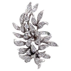 Leafy 1970s Cocktail Ring in White Gold with 1 Carat Full- & Single-Cut Diamonds