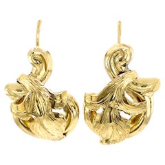 Leafy Swag Dangle Earrings in 18 Karat Yellow Gold with Hinged Backs, Circa 1890