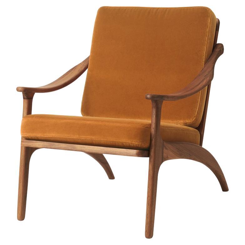 Lean Back Lounge Chair Teak, Amber by Warm Nordic For Sale