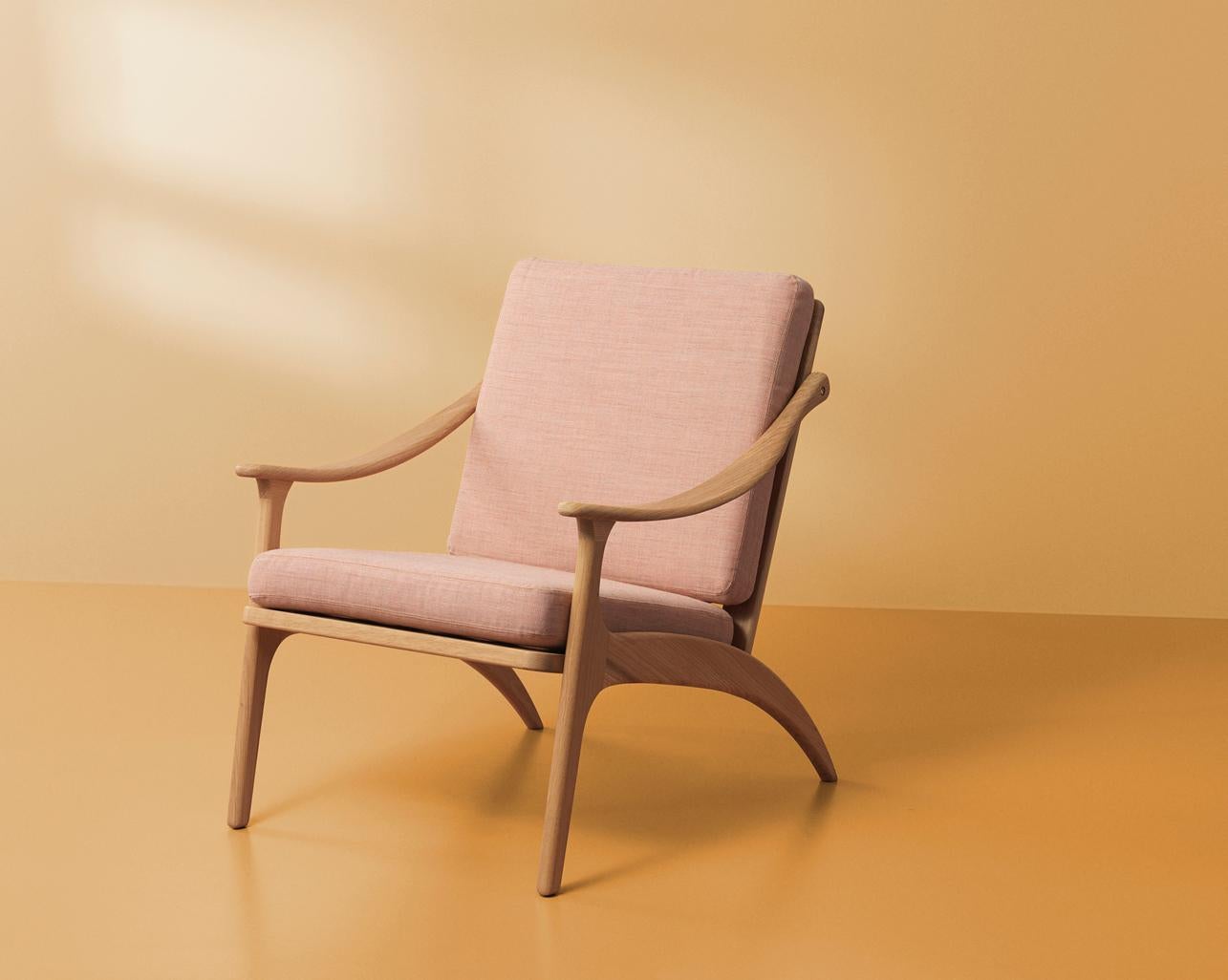 Lean Back Lounge Chair White Oiled Oak Pale Rose by Warm Nordic In New Condition For Sale In Geneve, CH