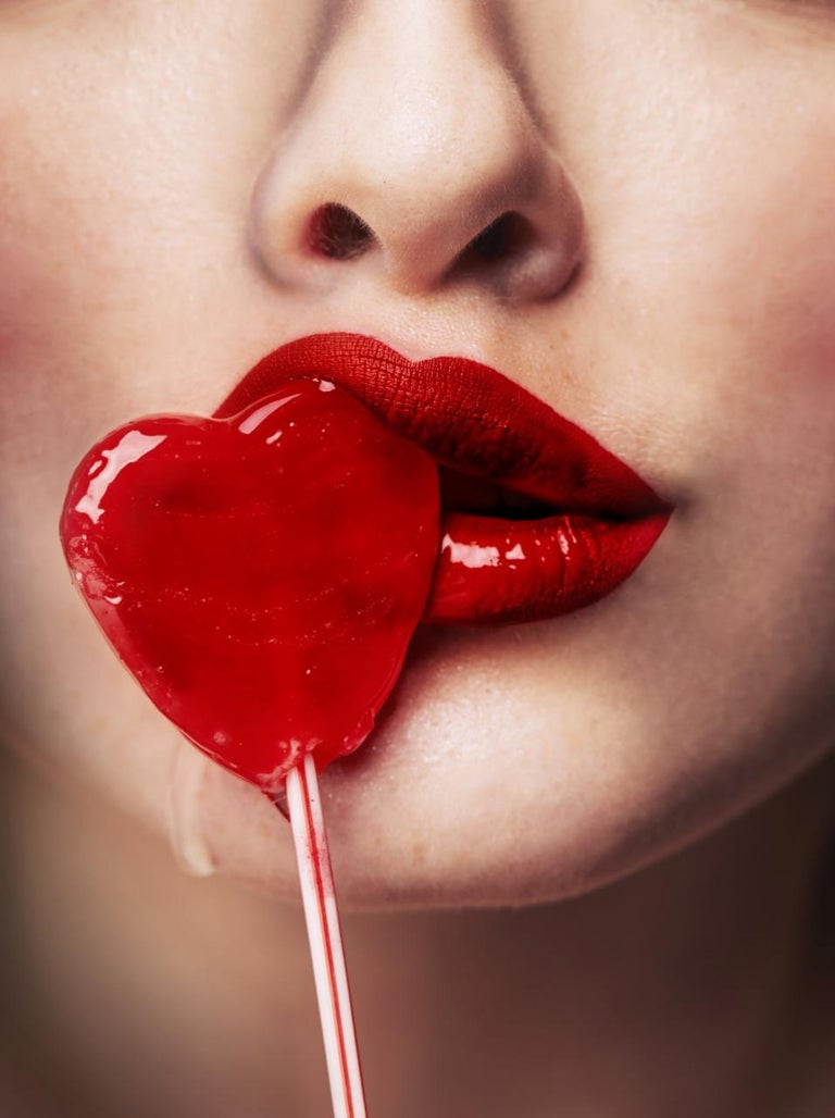 Leandro Franco Black and White Photograph - Heart Lollipop
