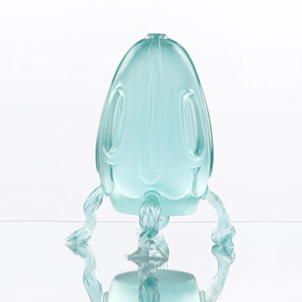 Imparare a volare con un modello in scala di Karen Atta

10” x 6.75” x 6.5”

Resina

Karen è una pioniera della scultura in resina. Per oltre 25 anni, il suo studio commerciale ha creato oggetti unici per applicazioni di design e architettura in