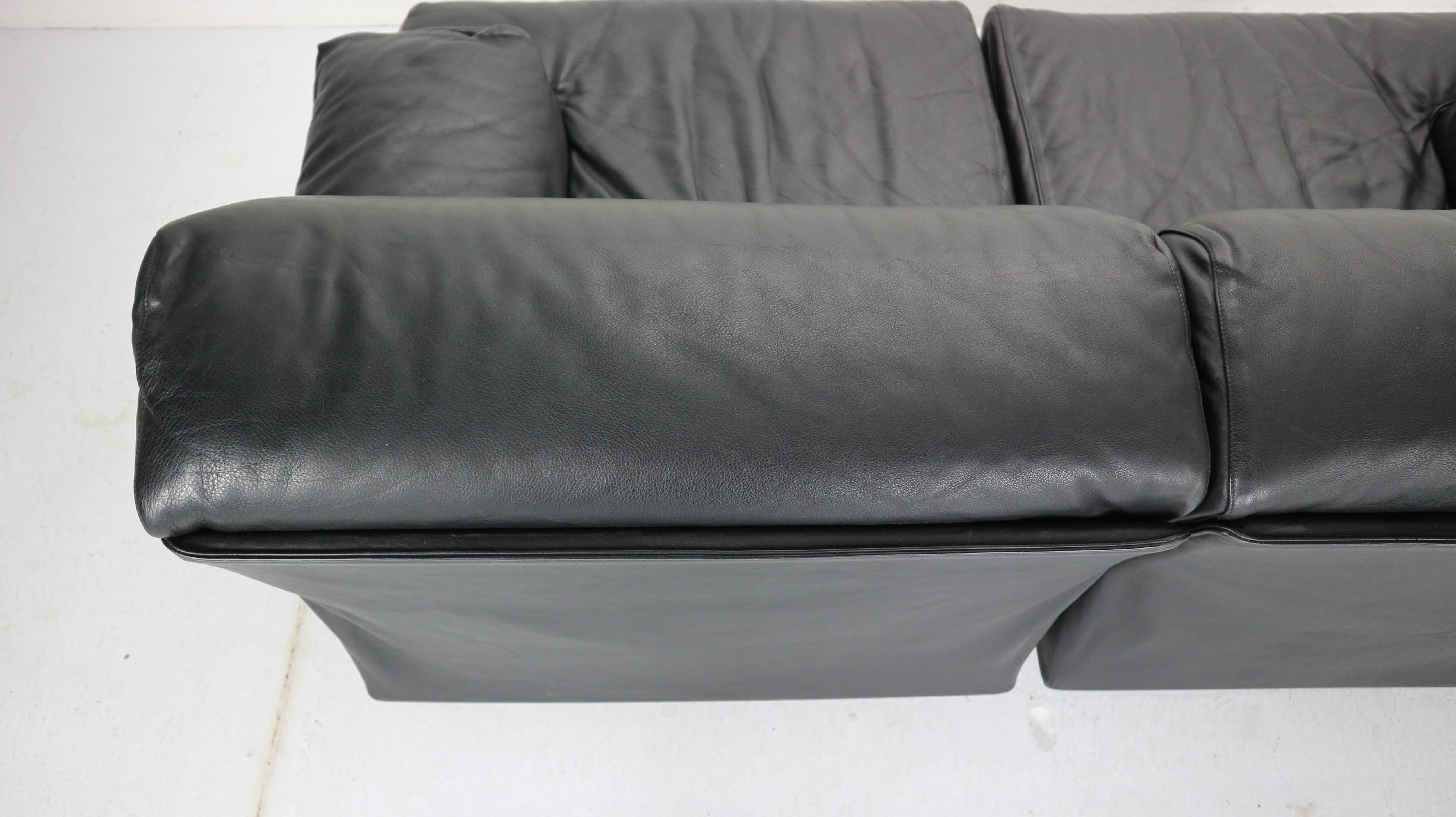 Leather 2-Seat Sofa 
