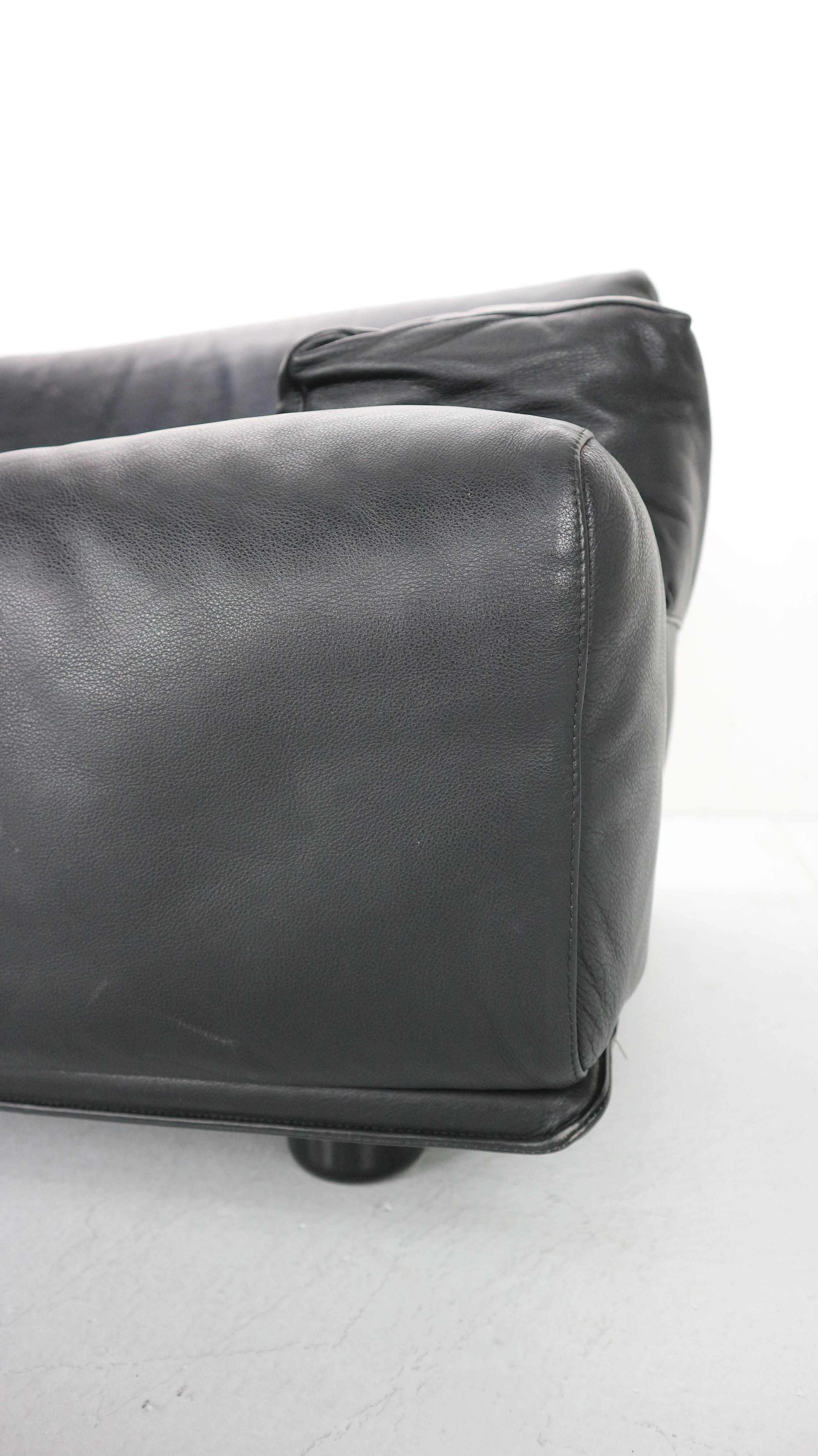 Leather 2-Seat Sofa 