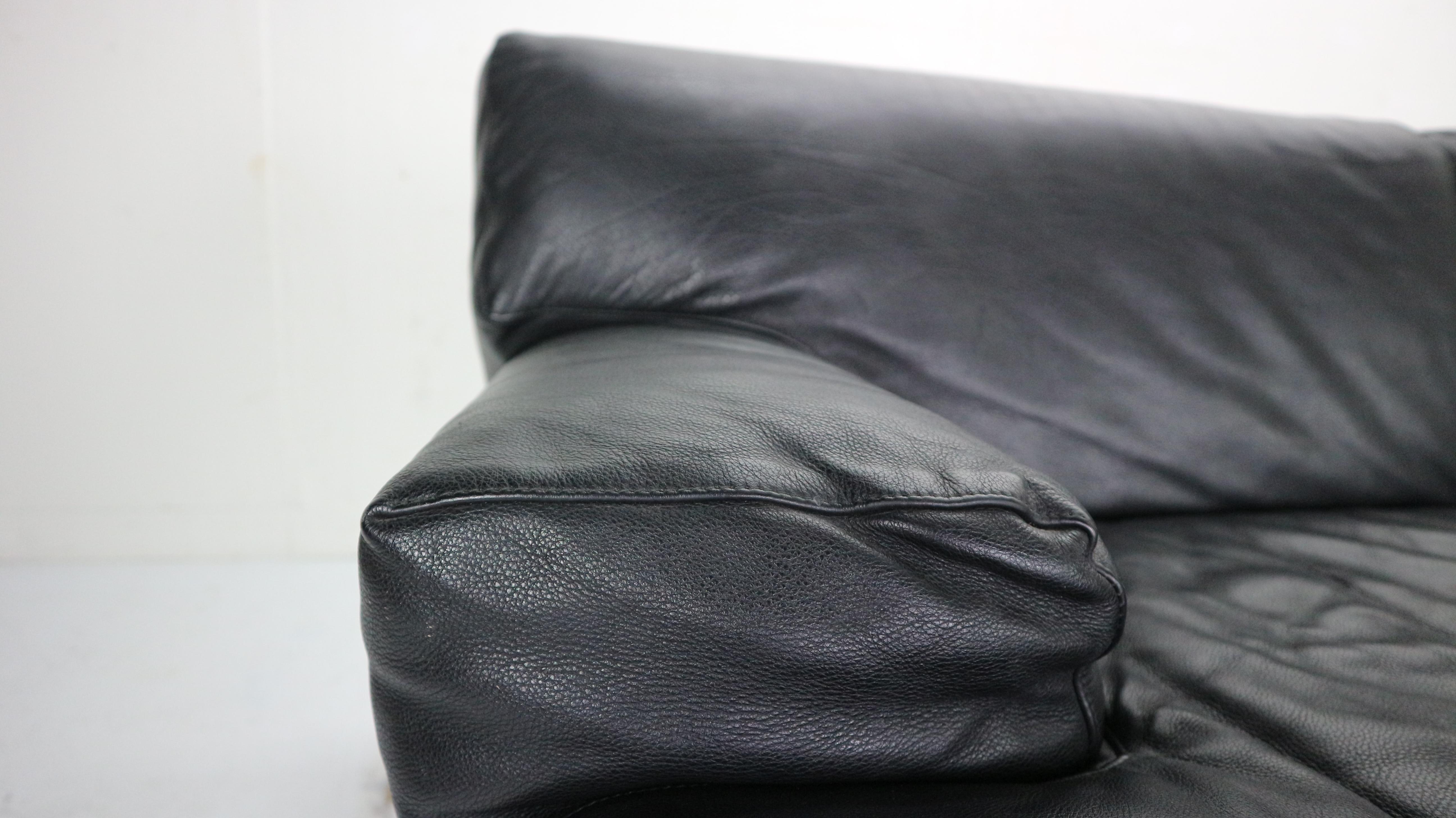 Leather 2-Seat Sofa 