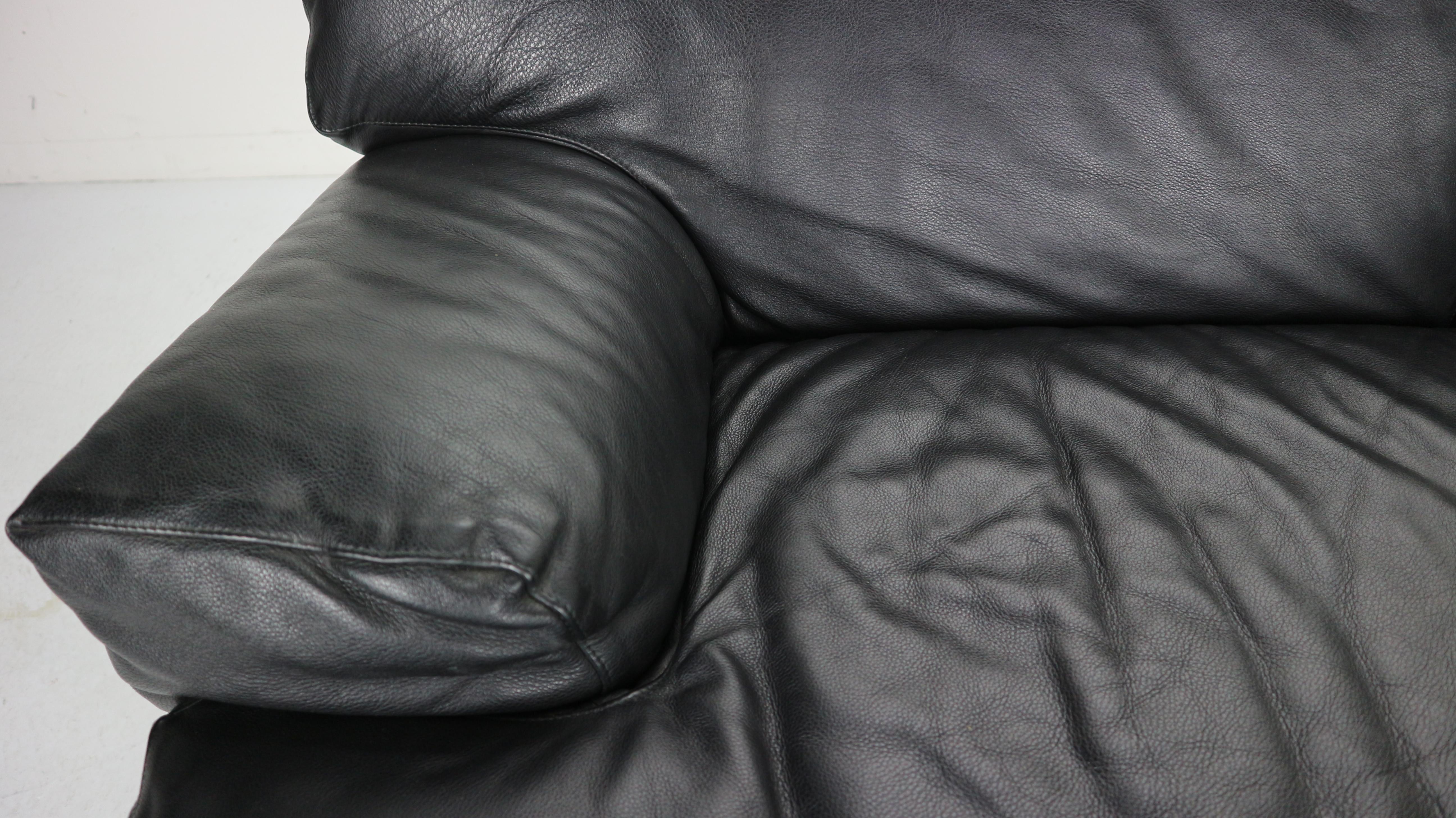 Leather 2-Seat Sofa 