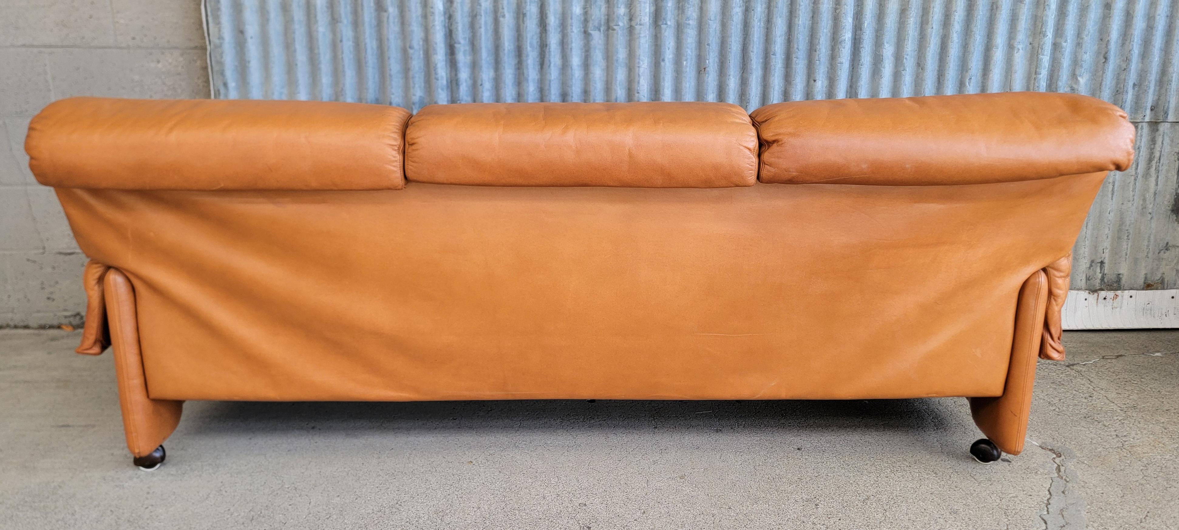 Leather 3 Seat Sofa Attributed to Tobia Scarpa For Sale 7