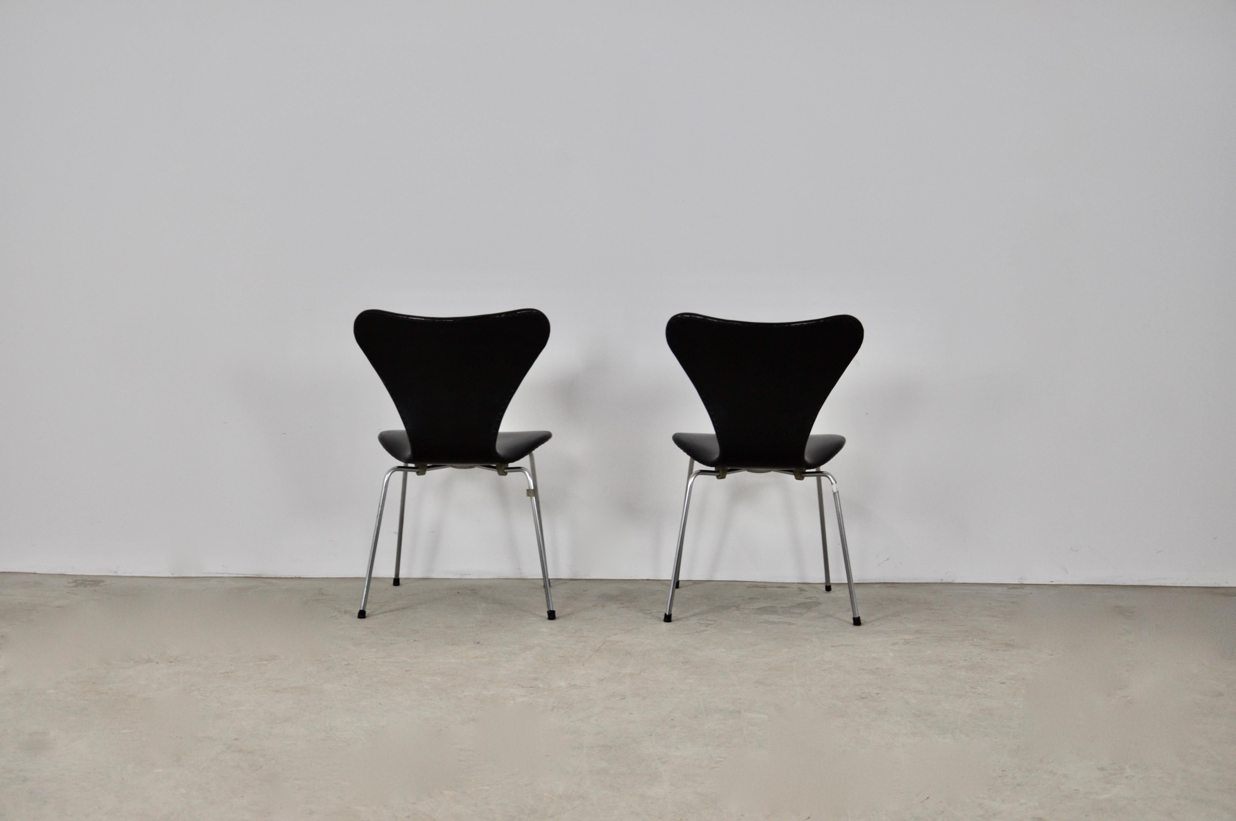Leather 3107 Dining Chairs by Arne Jacobsen for Fritz Hansen, 1960s In Good Condition In Lasne, BE