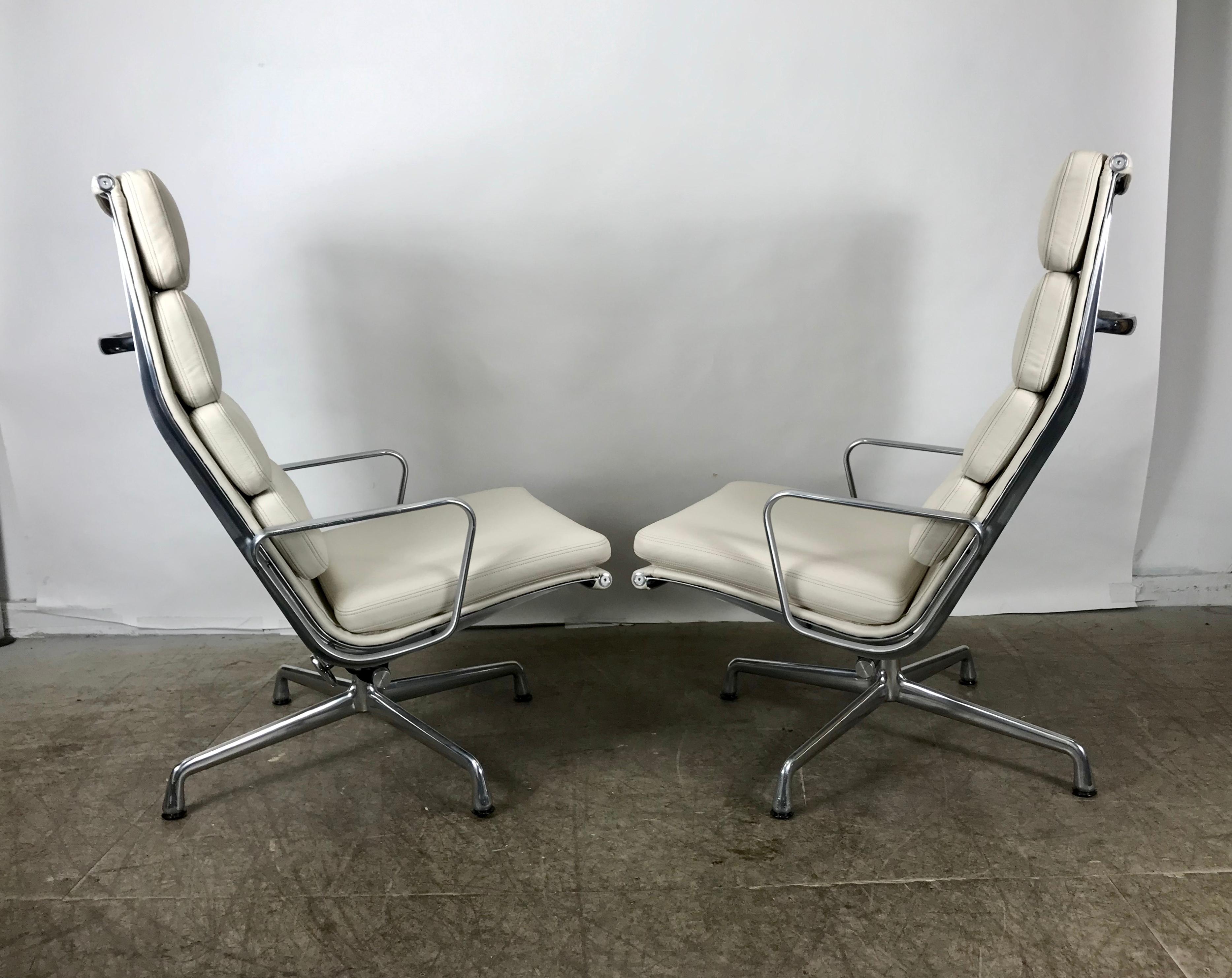 Leather and Aluminum Soft Pad Lounge Chairs, Charles Eames Herman Miller 2