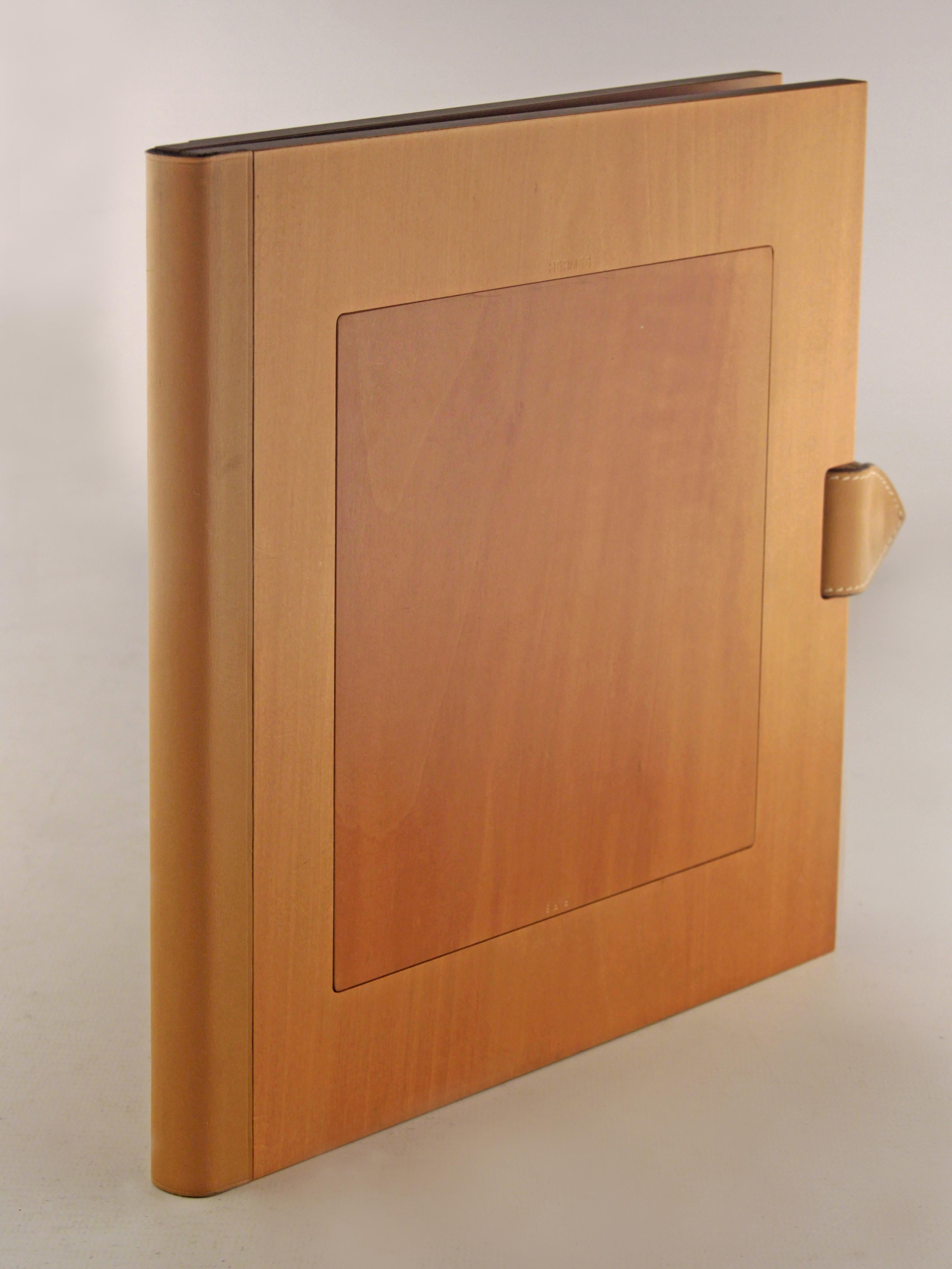 Polished Leather and Birchwood Photo Frame for Two Pictures by French Brand Hermès Paris For Sale