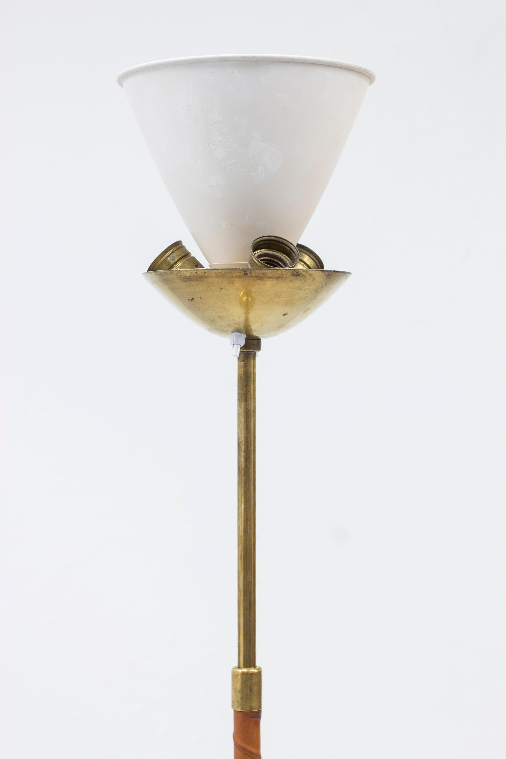 Leather and Brass Floor Lamp by Bertil Brisborg for NK, Sweden, 1940s For Sale 4