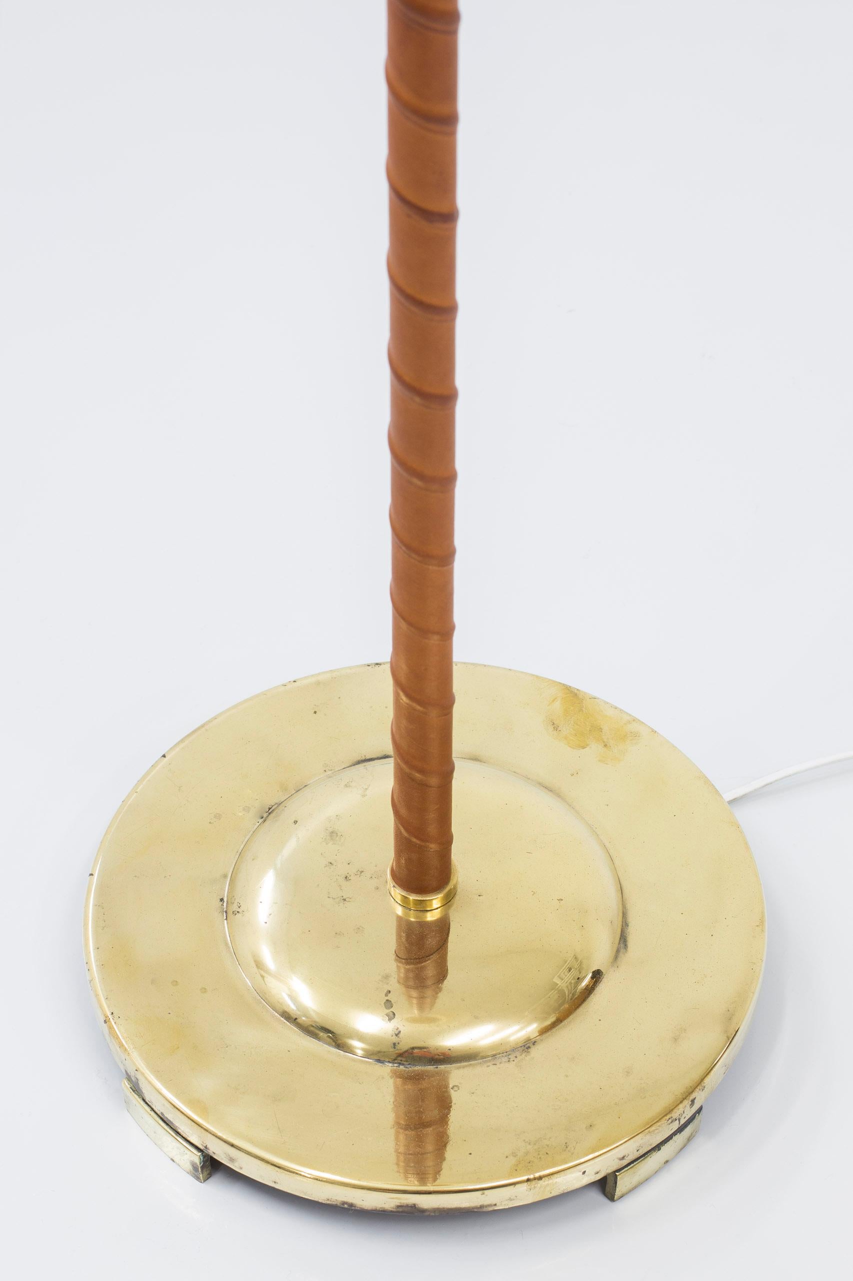 Mid-20th Century Leather and Brass Floor Lamp by Bertil Brisborg for NK, Sweden, 1940s For Sale
