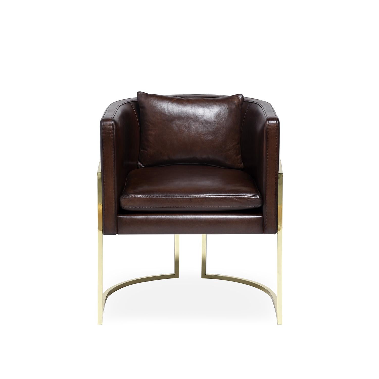 Leather and Brass Julius Chair by Duistt
Dimensions: W 62 x D 62 x H 71 cm
Materials: Leather and Brass

The JULIUS chair, crafted with great attention to detail, features clean and modern lines always with a strong craftsmanship presence like the
