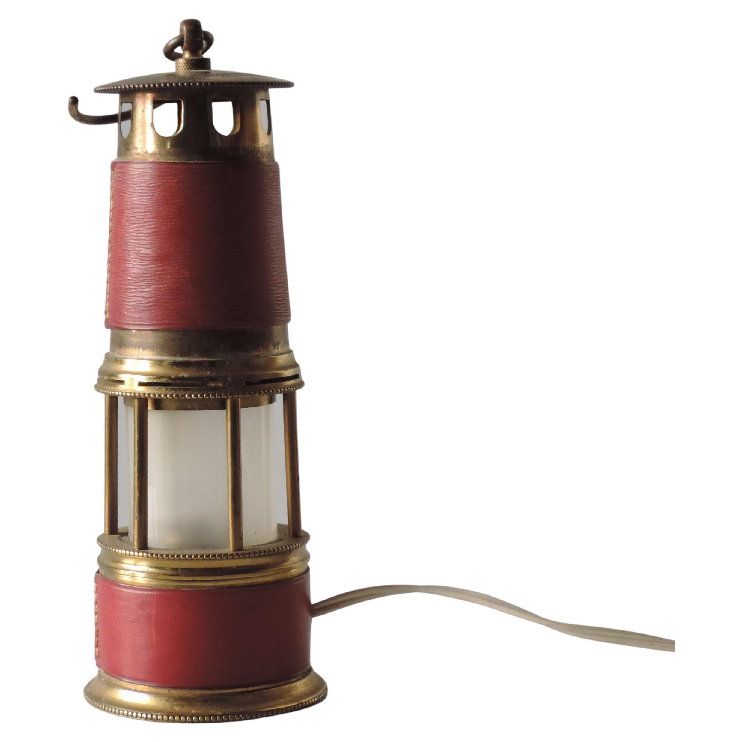 Lampe de mineur en cuir et laiton attribuée à Hermès, France années 1960